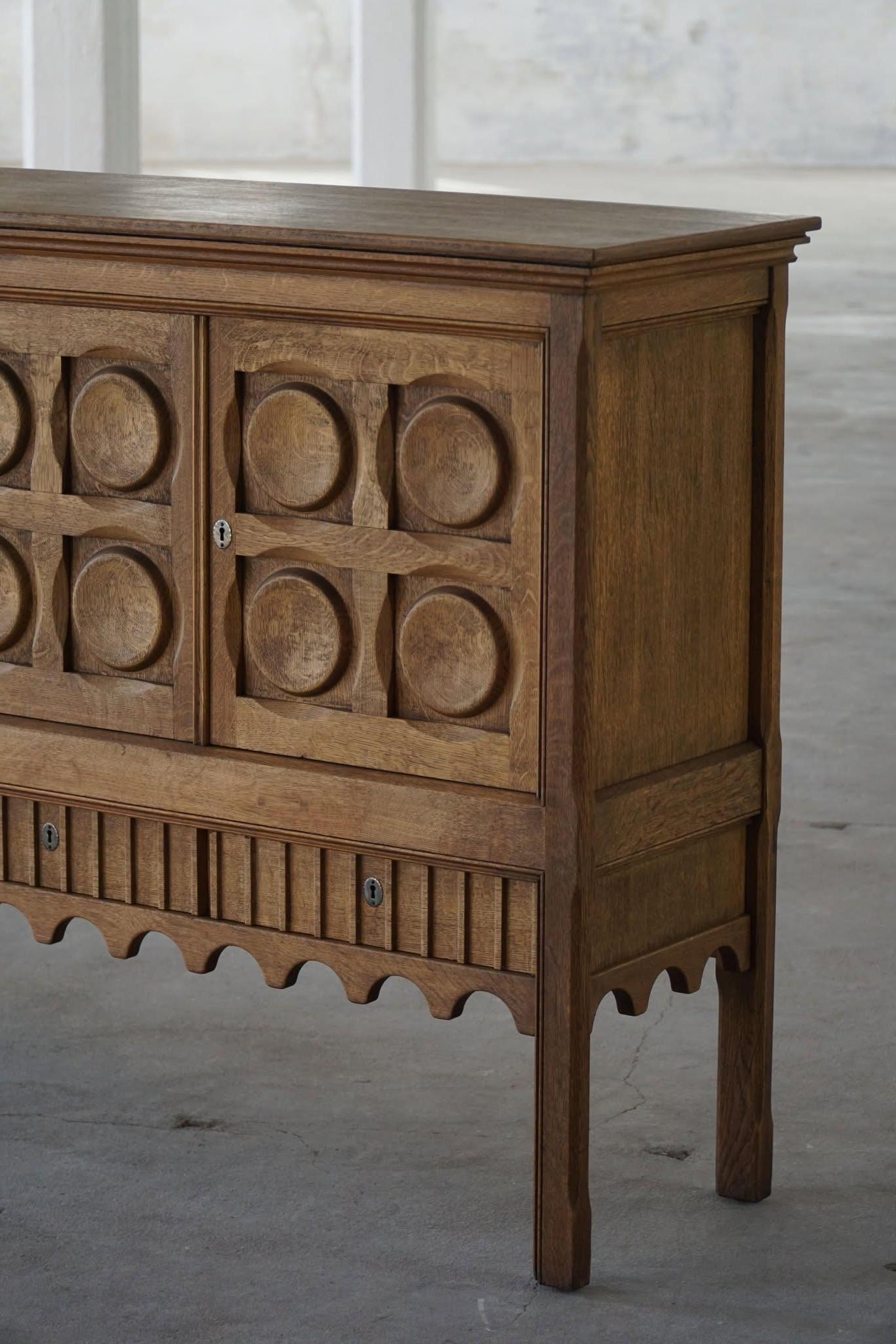Henning Kjærnulf, Danish Mid Century Modern, Sideboard in Oak, Nyrup Møbelfabrik 2