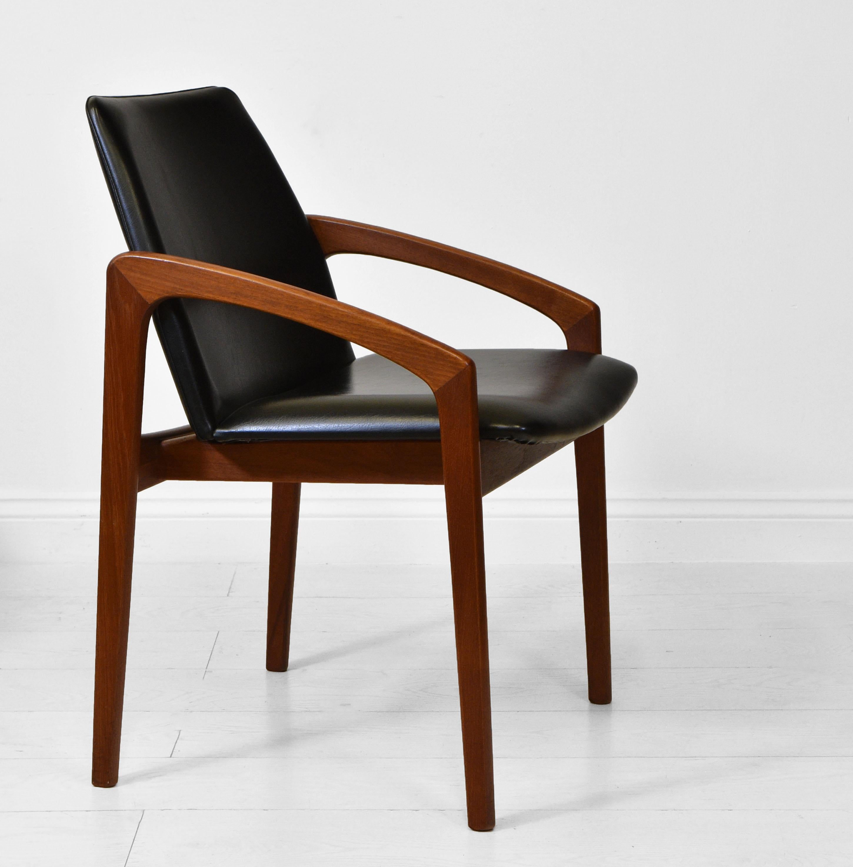 Henning Kjaernulf Danish Mid Century Set of Four Teak Dining Chairs Model 23 1