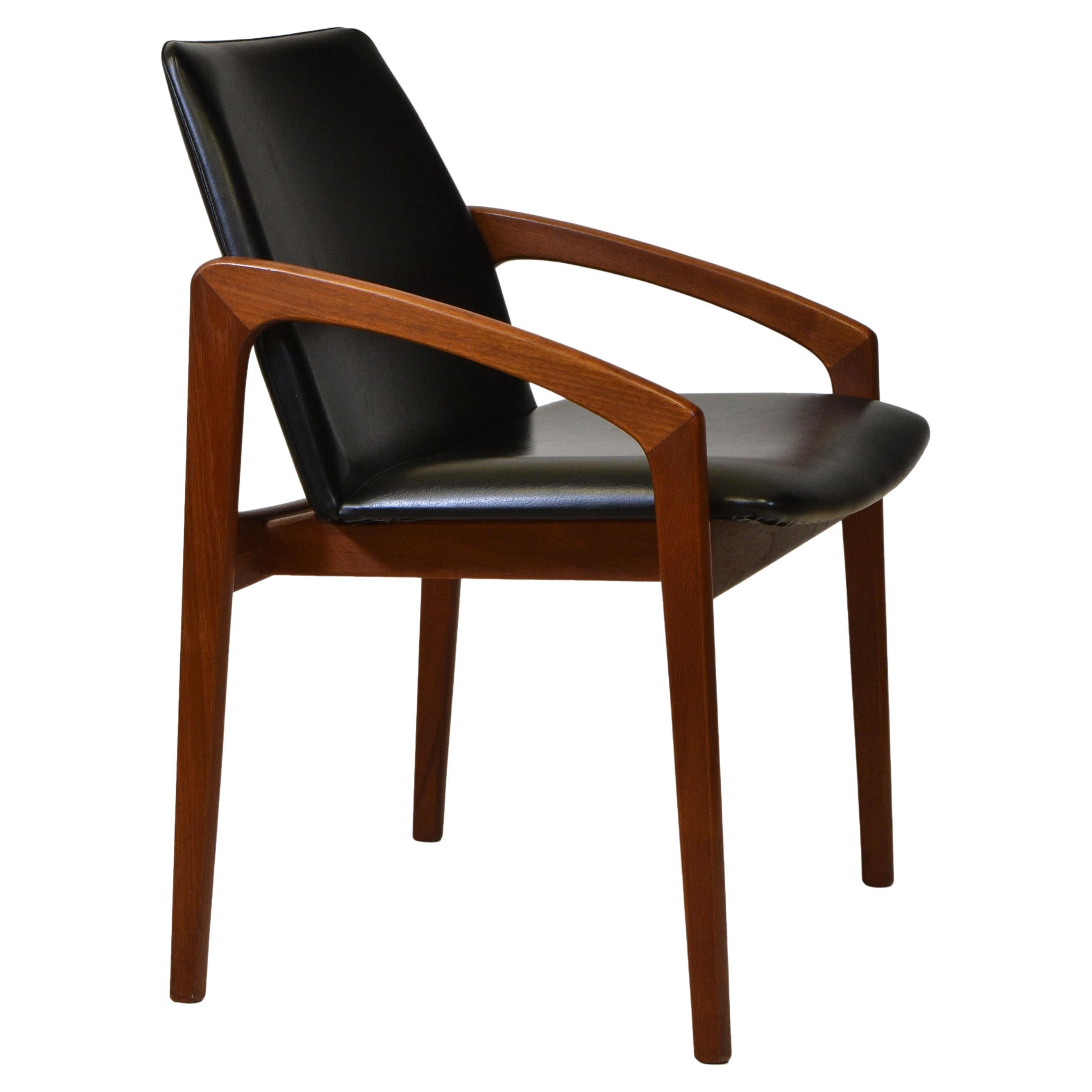 Henning Kjaernulf Danish Mid Century Set of Four Teak Dining Chairs Model 23