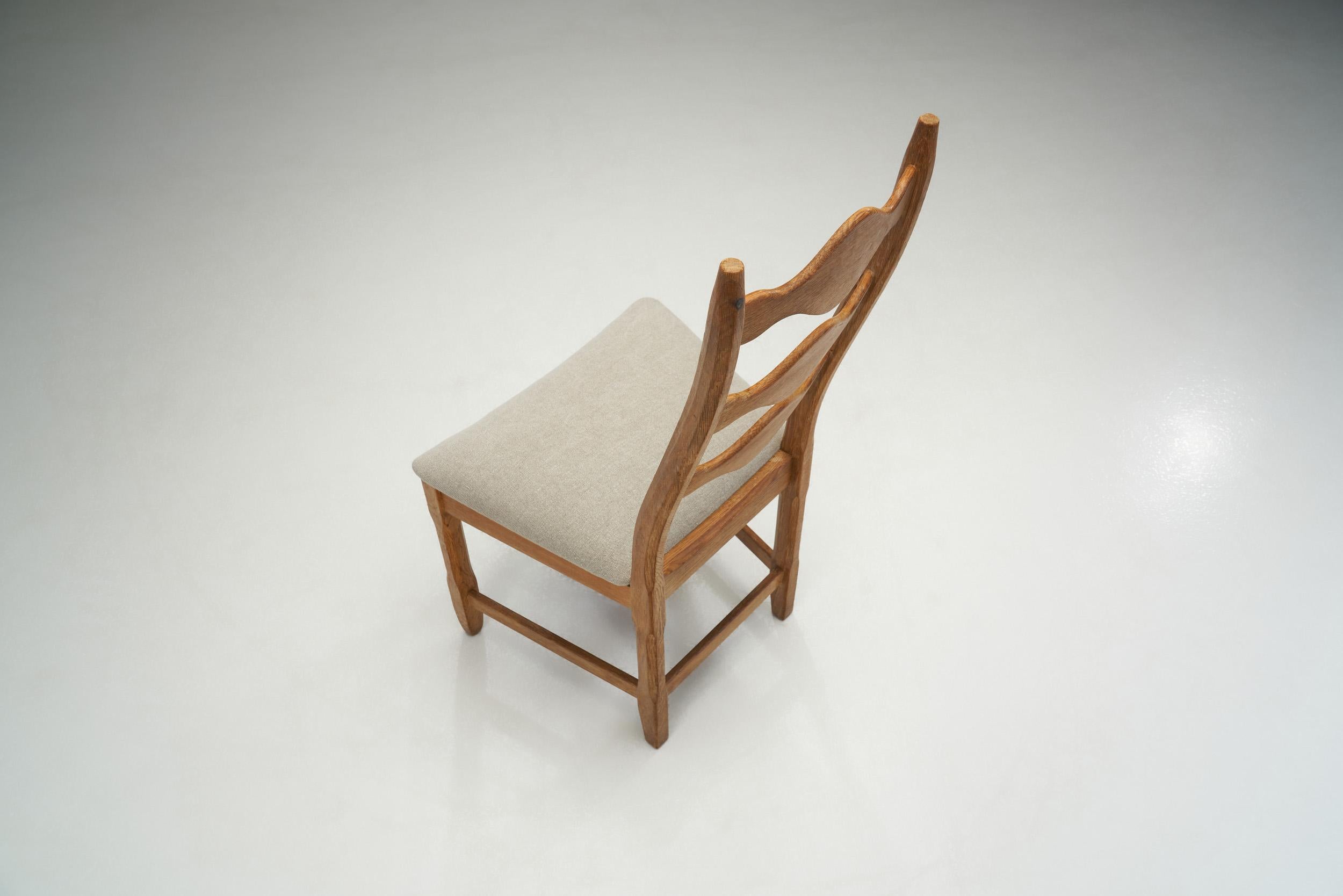 Henning Kjaernulf Dining Chairs for Nyrup Møbelfabrik, Denmark 1950s In Good Condition For Sale In Utrecht, NL