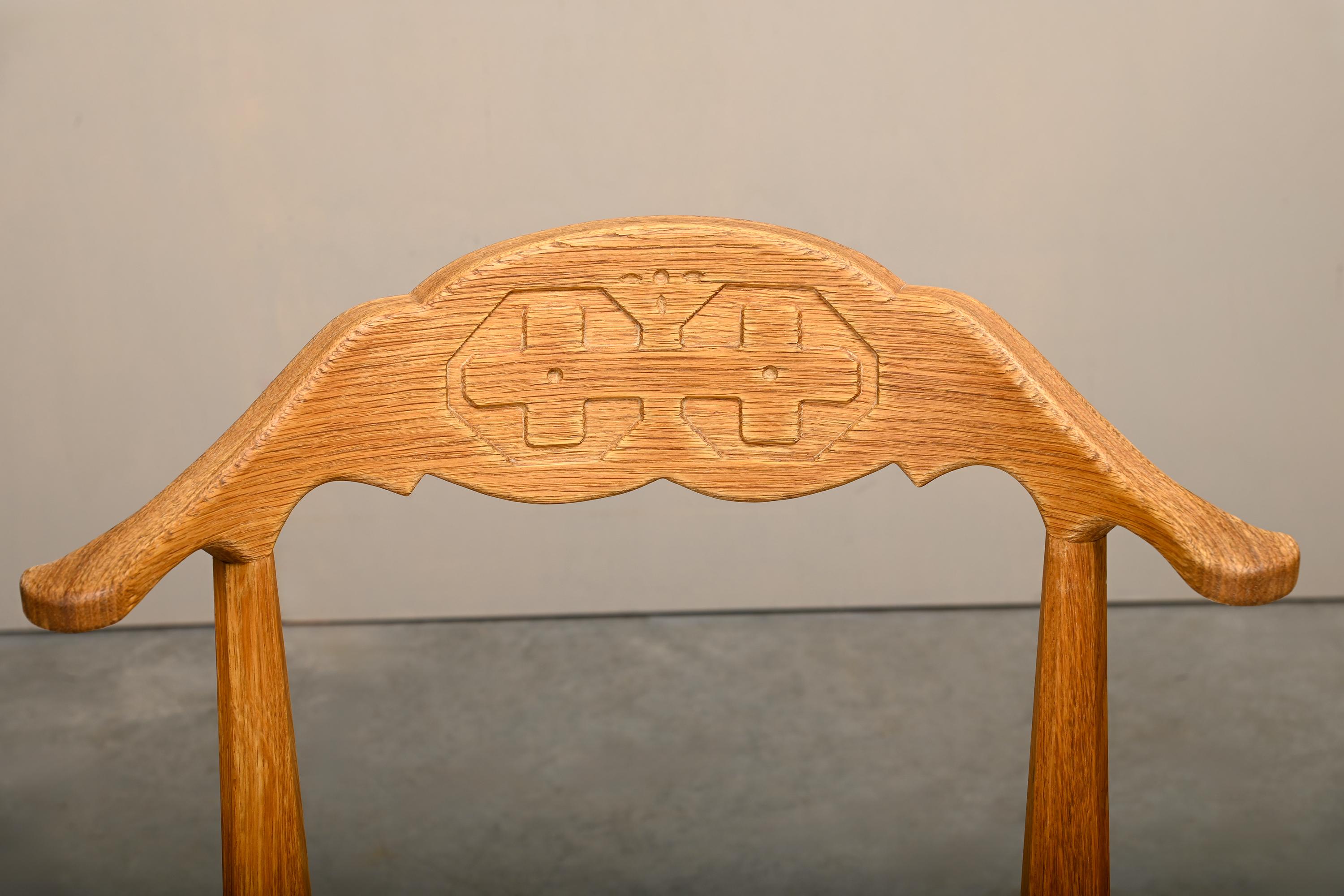 Set di sedie da pranzo Henning Kjærnulf in Oak e pelle di pecora, Danimarca, anni '60 in vendita 7