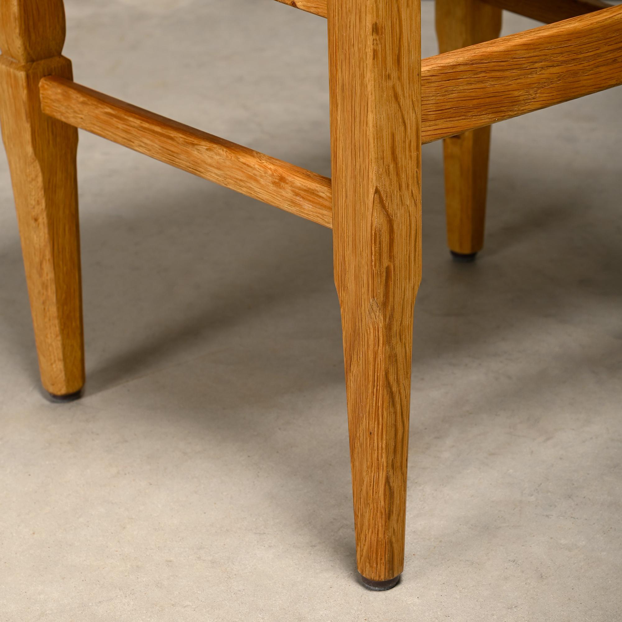 Set di sedie da pranzo Henning Kjærnulf in Oak e pelle di pecora, Danimarca, anni '60 in vendita 10