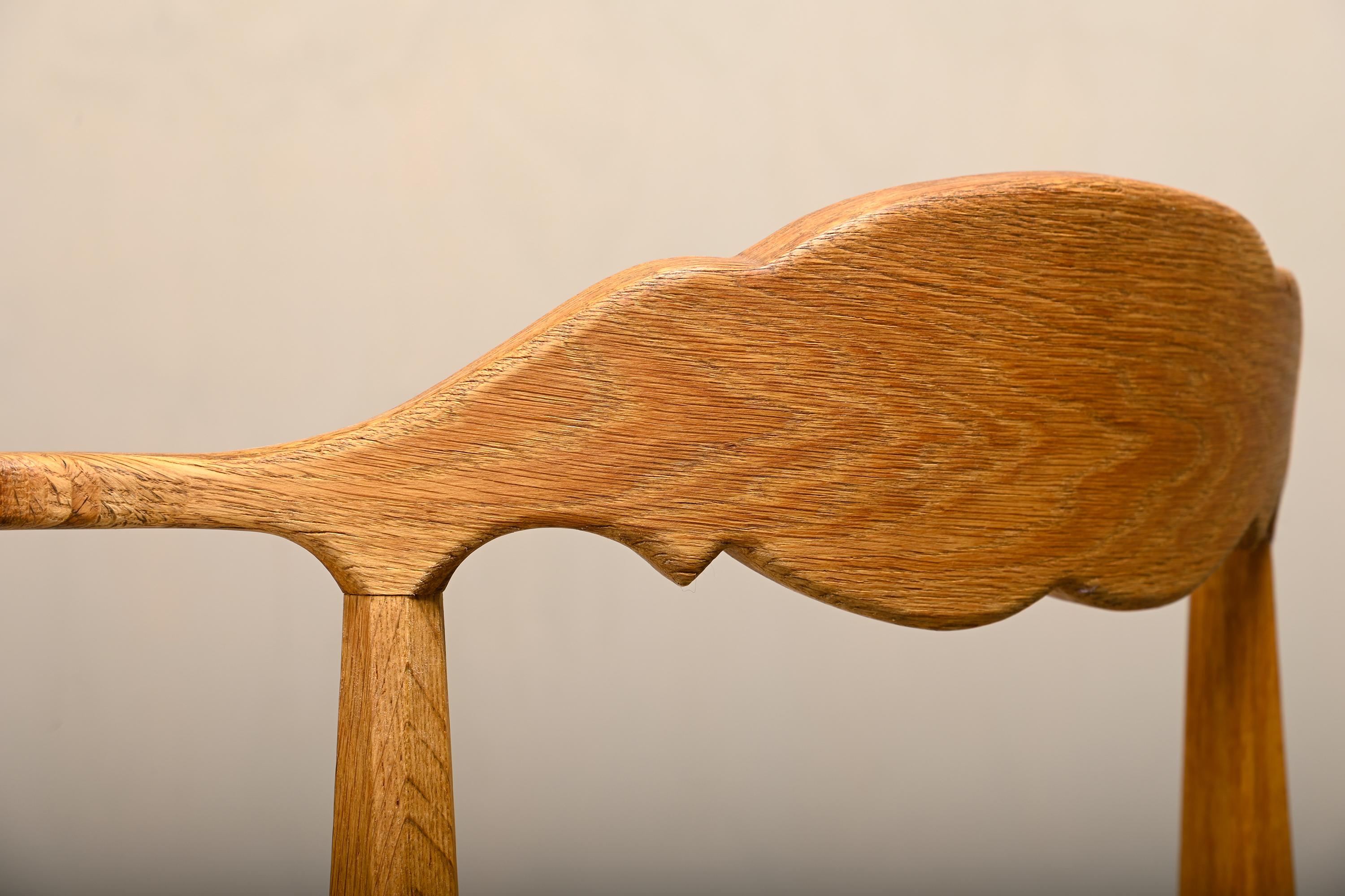 Set di sedie da pranzo Henning Kjærnulf in Oak e pelle di pecora, Danimarca, anni '60 in vendita 11