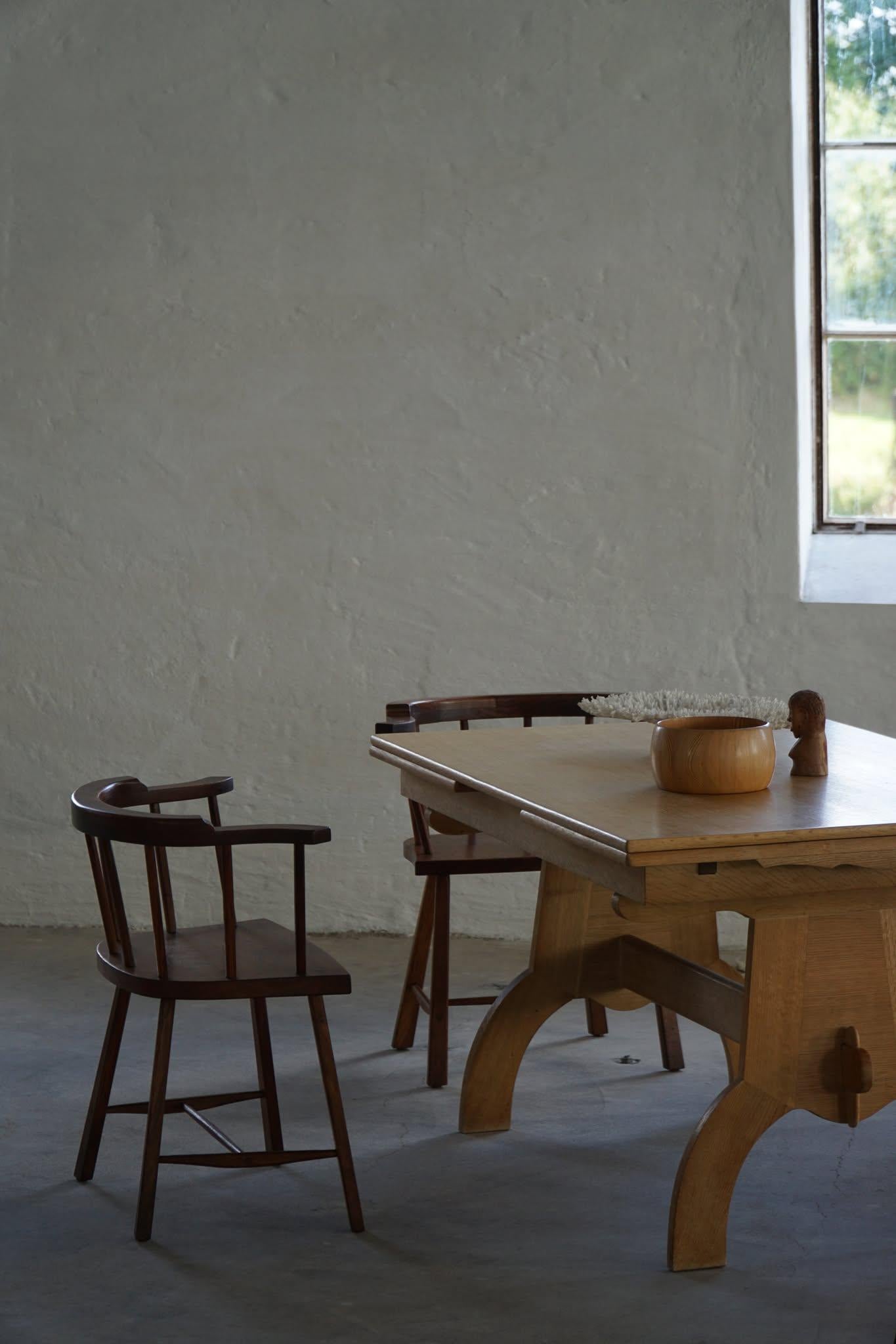 Henning Kjærnulf, Table de salle à manger à rallonge en Oak, Moderne danois, milieu du 20e siècle en vente 12