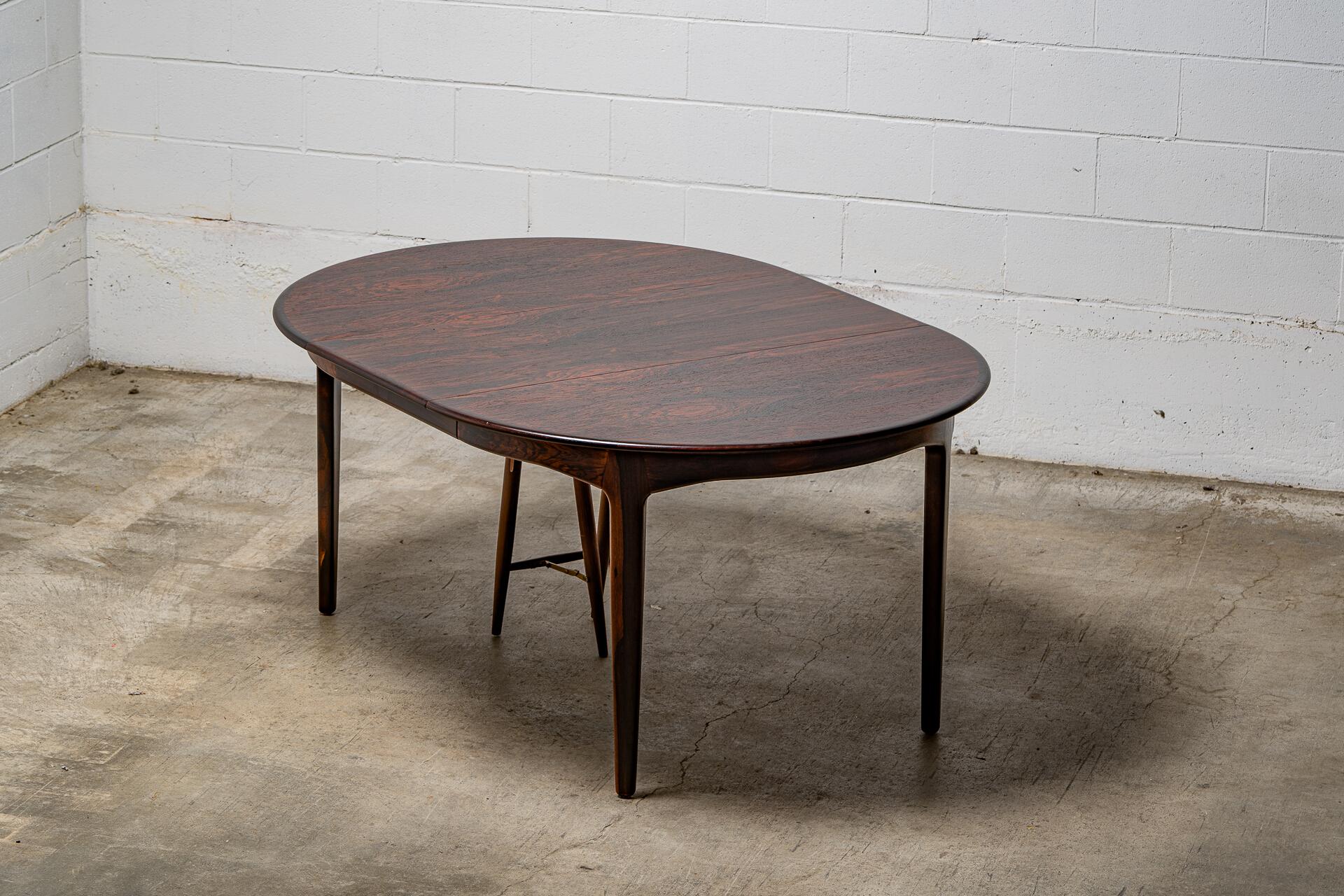Henning Kjaernulf pour Sorø Stolefabrik - Table de salle à manger à rallonge du début des années 1950 en vente 4