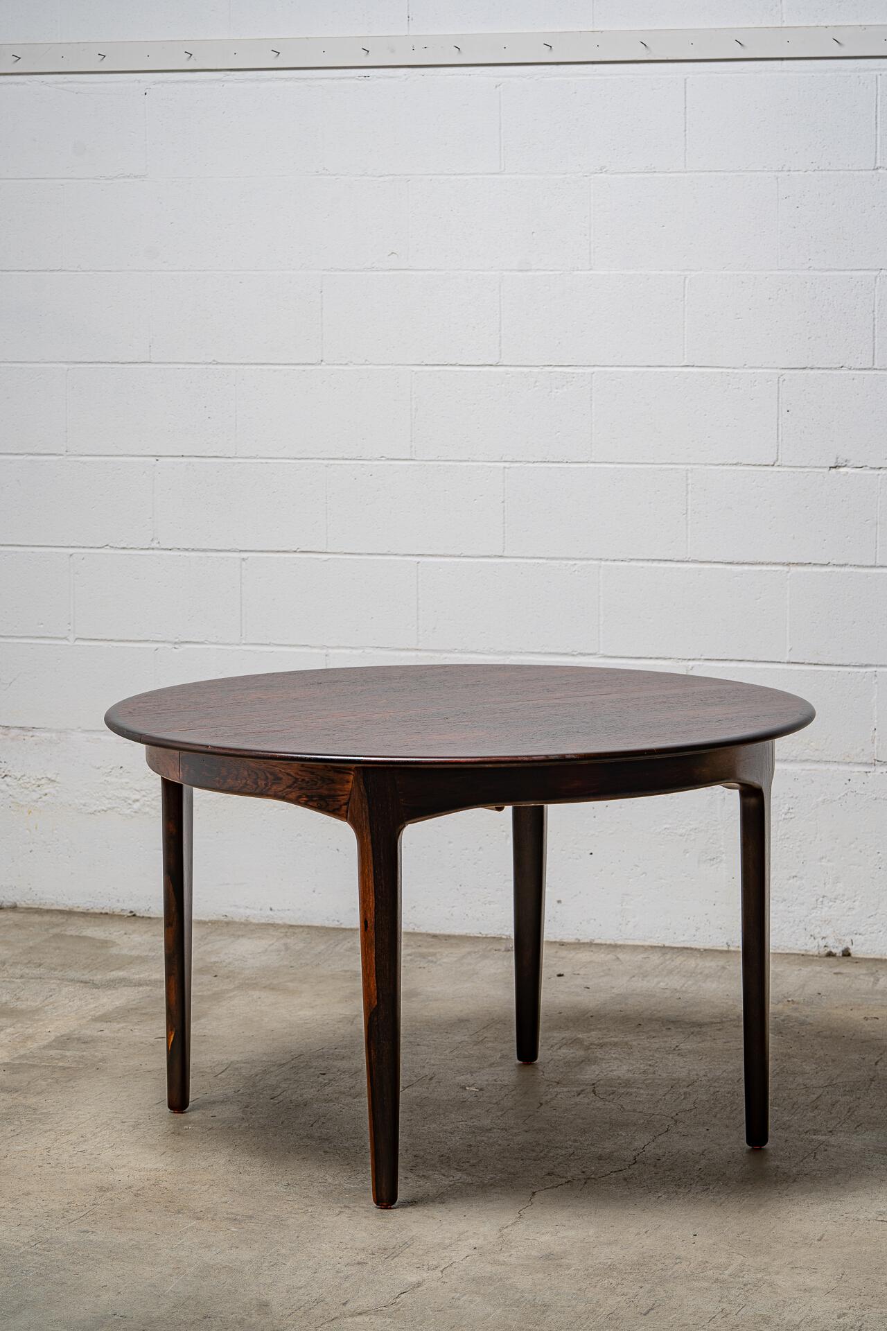 Henning Kjaernulf pour Sorø Stolefabrik - Table de salle à manger à rallonge du début des années 1950 en vente 9