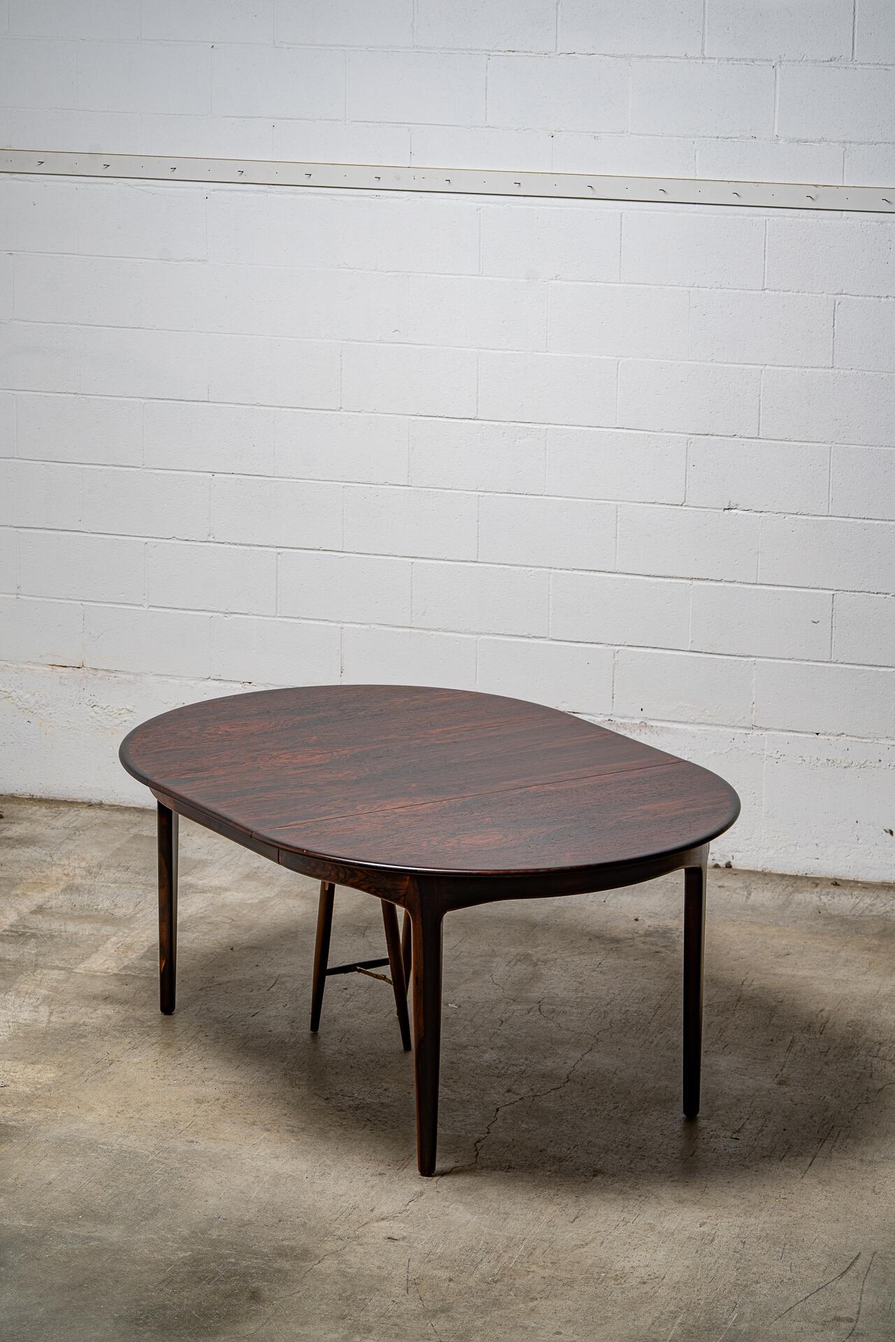 Henning Kjaernulf pour Sorø Stolefabrik - Table de salle à manger à rallonge du début des années 1950 en vente 2