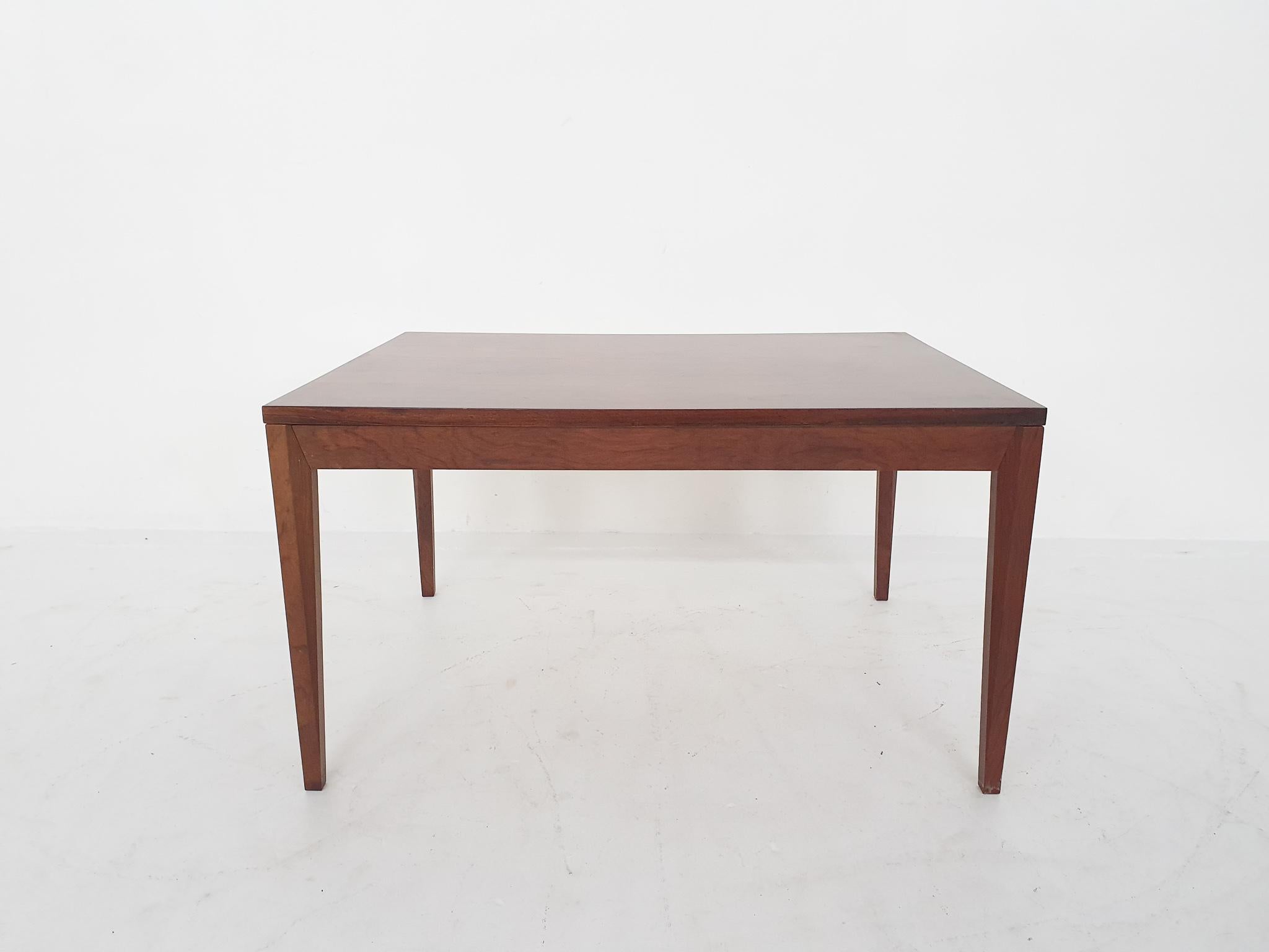 Henning Kjaernulf für Vejle Furniture, rechteckiger Holz-Couchtisch, 1960er Jahre (Skandinavische Moderne) im Angebot