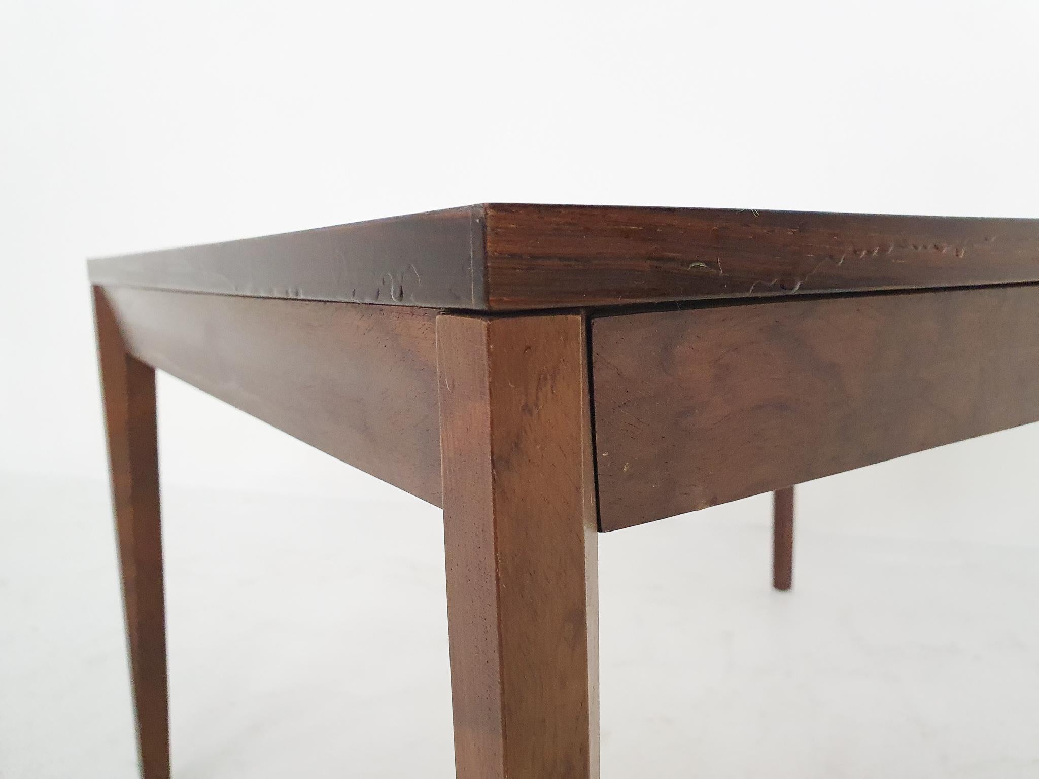 Henning Kjaernulf für Vejle Furniture, rechteckiger Holz-Couchtisch, 1960er Jahre (Mitte des 20. Jahrhunderts) im Angebot