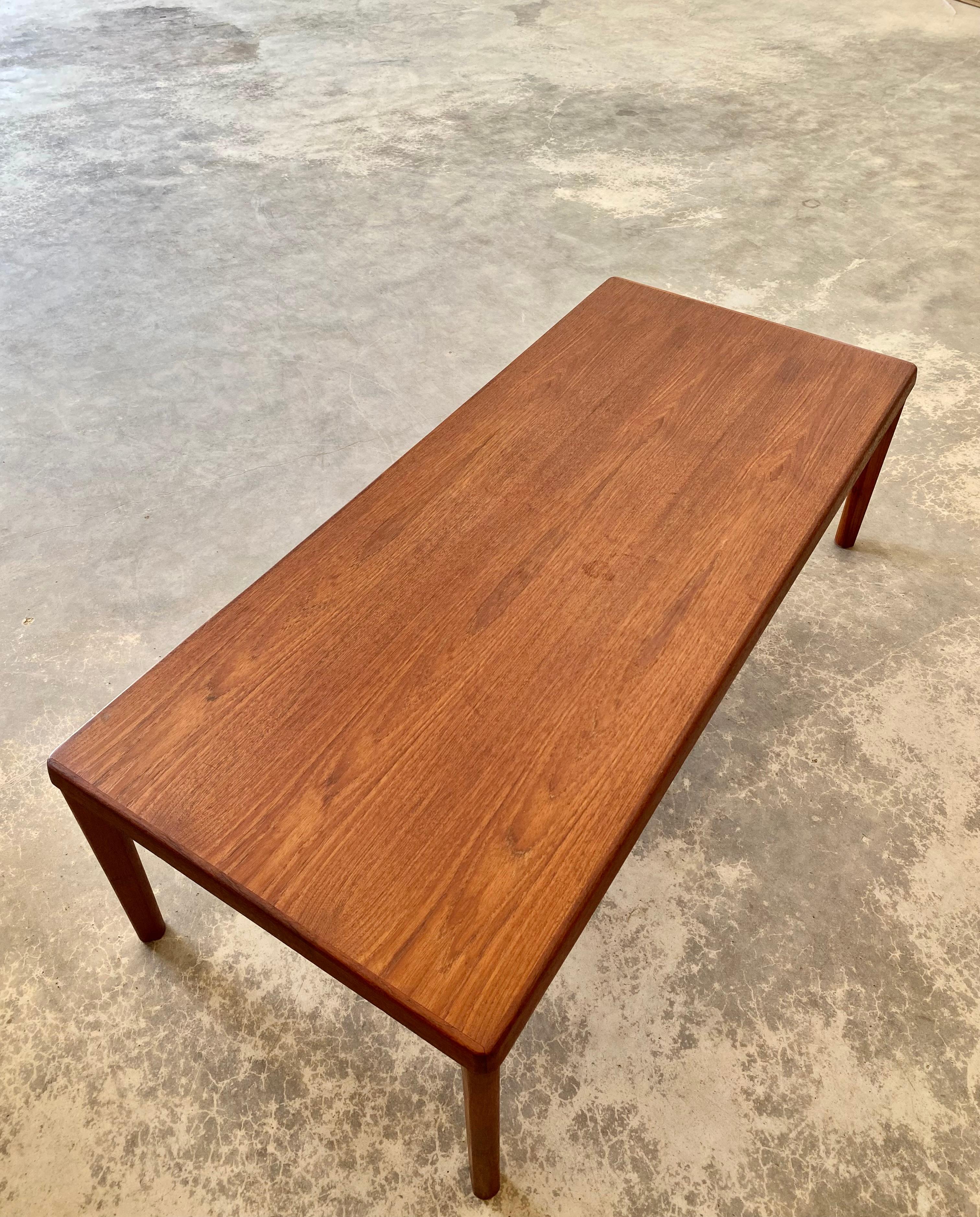 Hand-Crafted Henning Kjærnulf for Vejle Mobelfabrik Teak Coffee Table For Sale