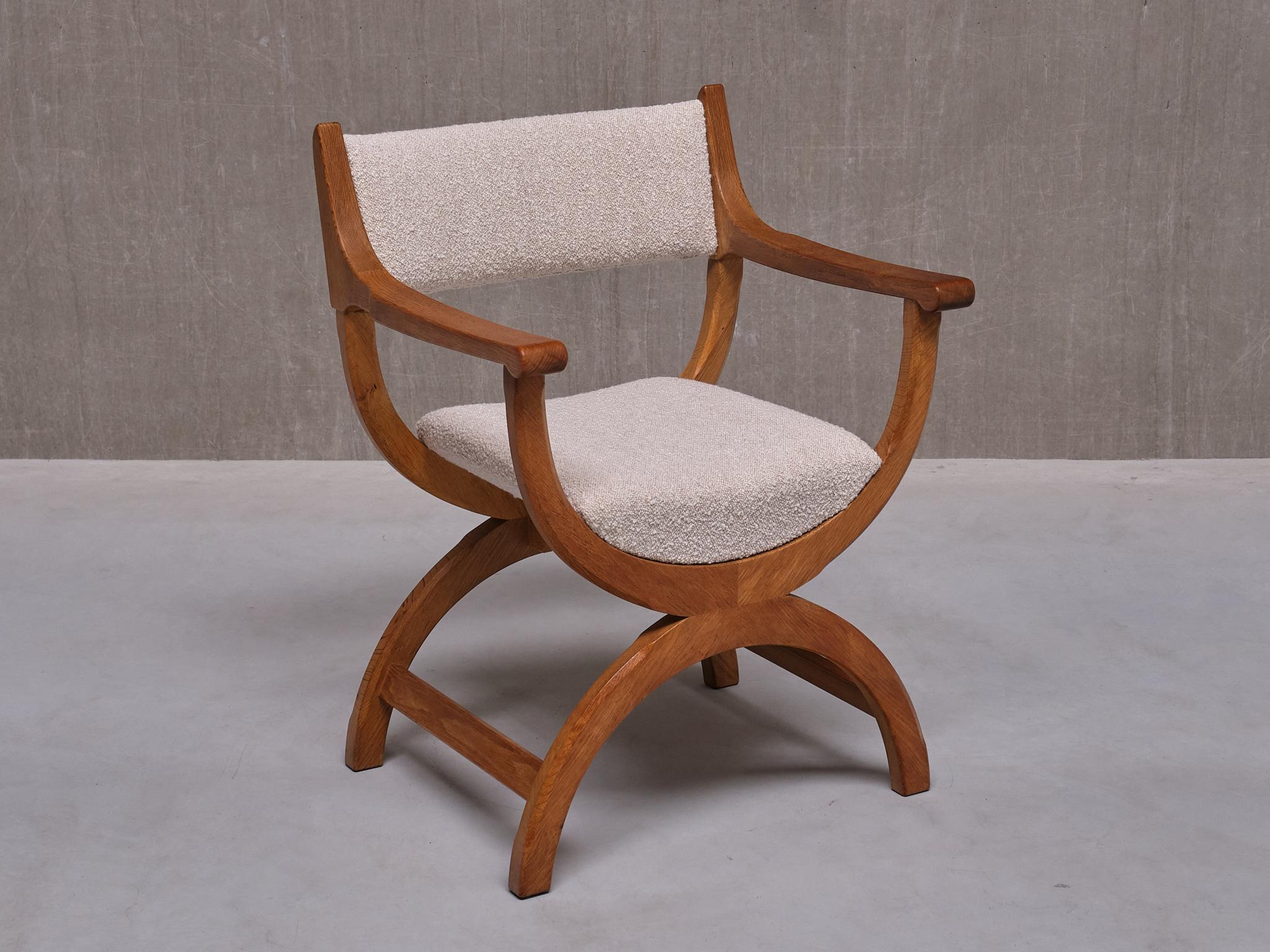 Henning Kjærnulf 'Kurul' Sessel aus Eiche und Lelièvre Bouclé, Dänemark, 1960er Jahre (Skandinavische Moderne) im Angebot