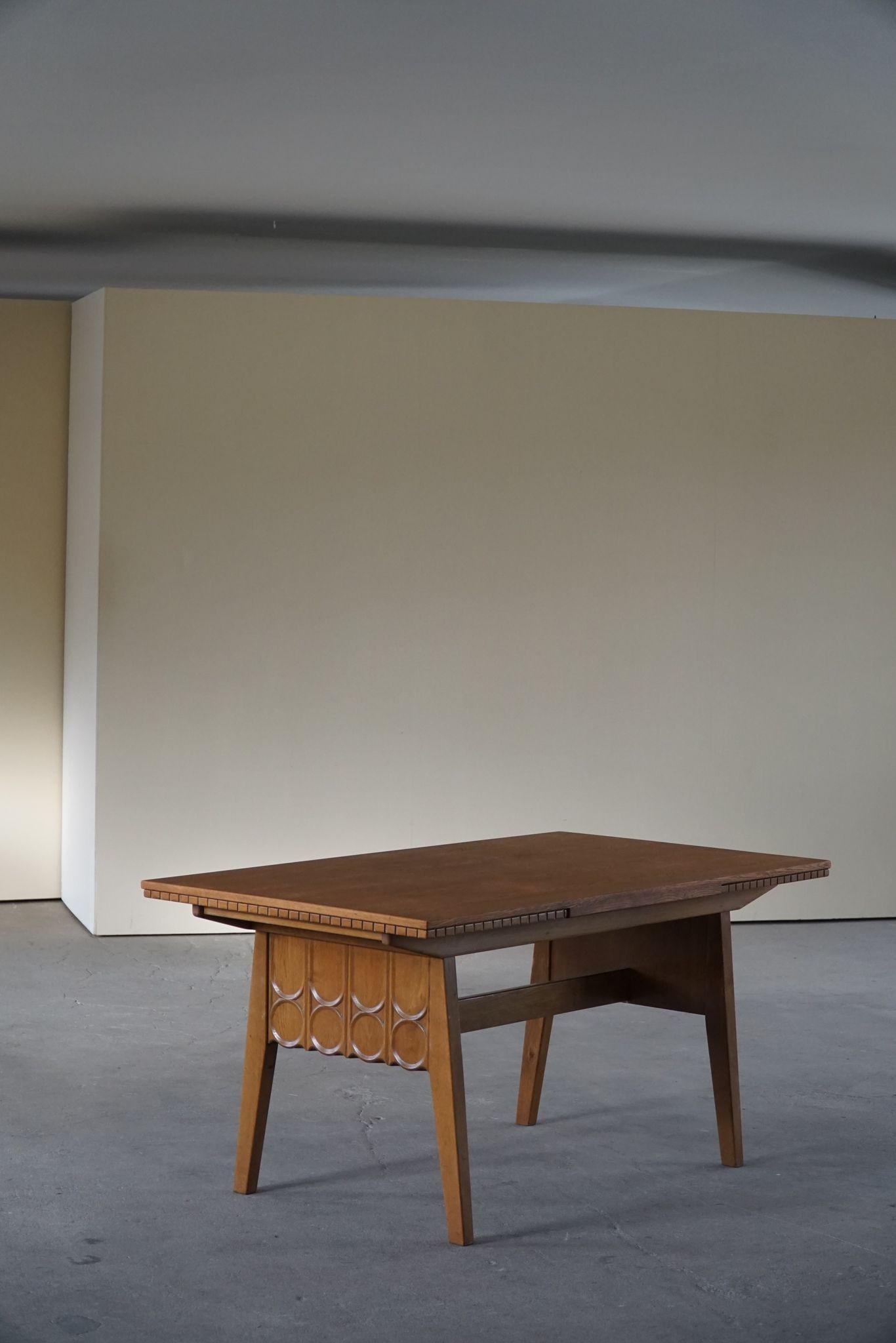 Henning Kjærnulf, table rectangulaire danoise du milieu du siècle en Oak, fabriquée dans les années 1960 en vente 3
