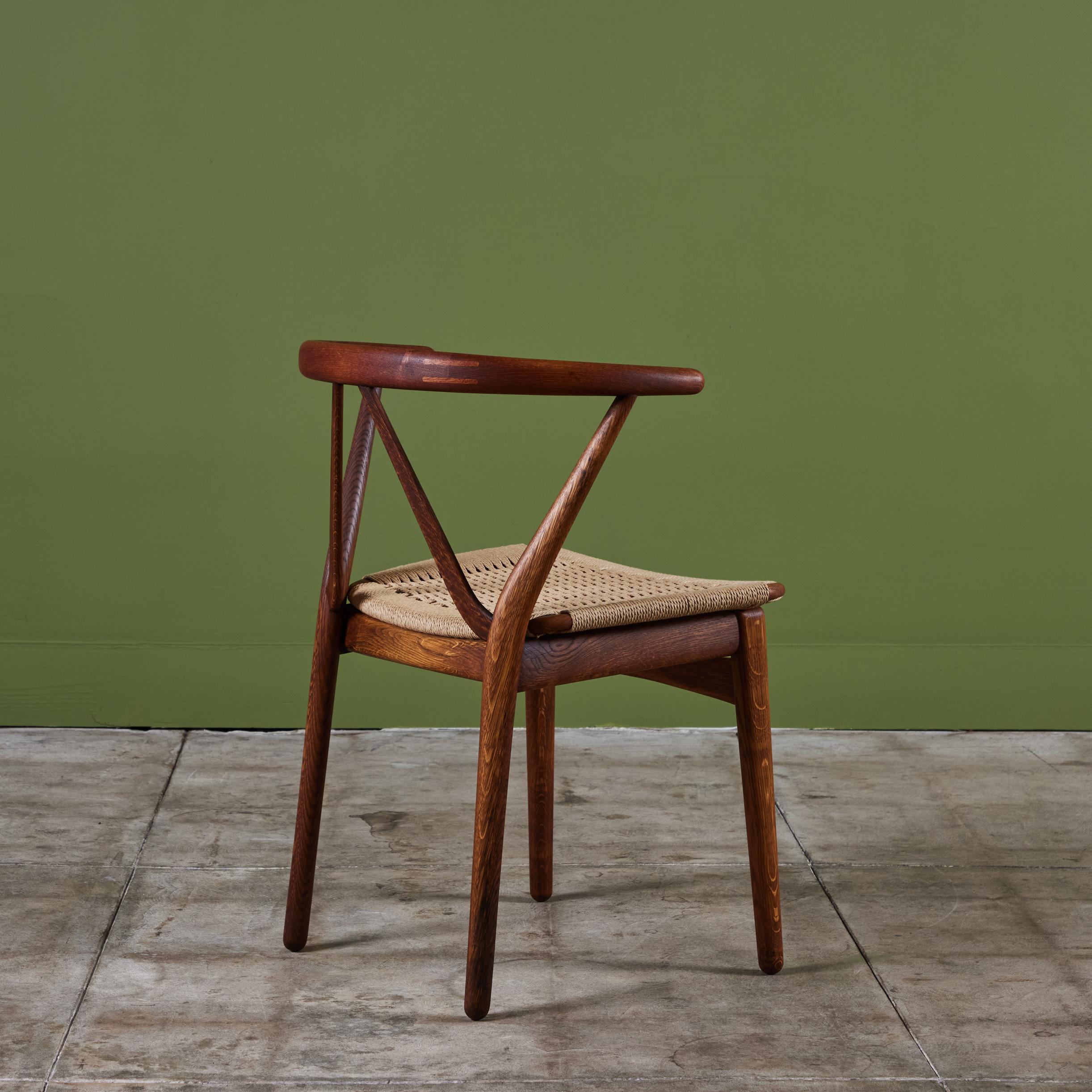 Henning Kjærnulf Model 255 Dining Chair for Bruno Hansen In Excellent Condition For Sale In Los Angeles, CA