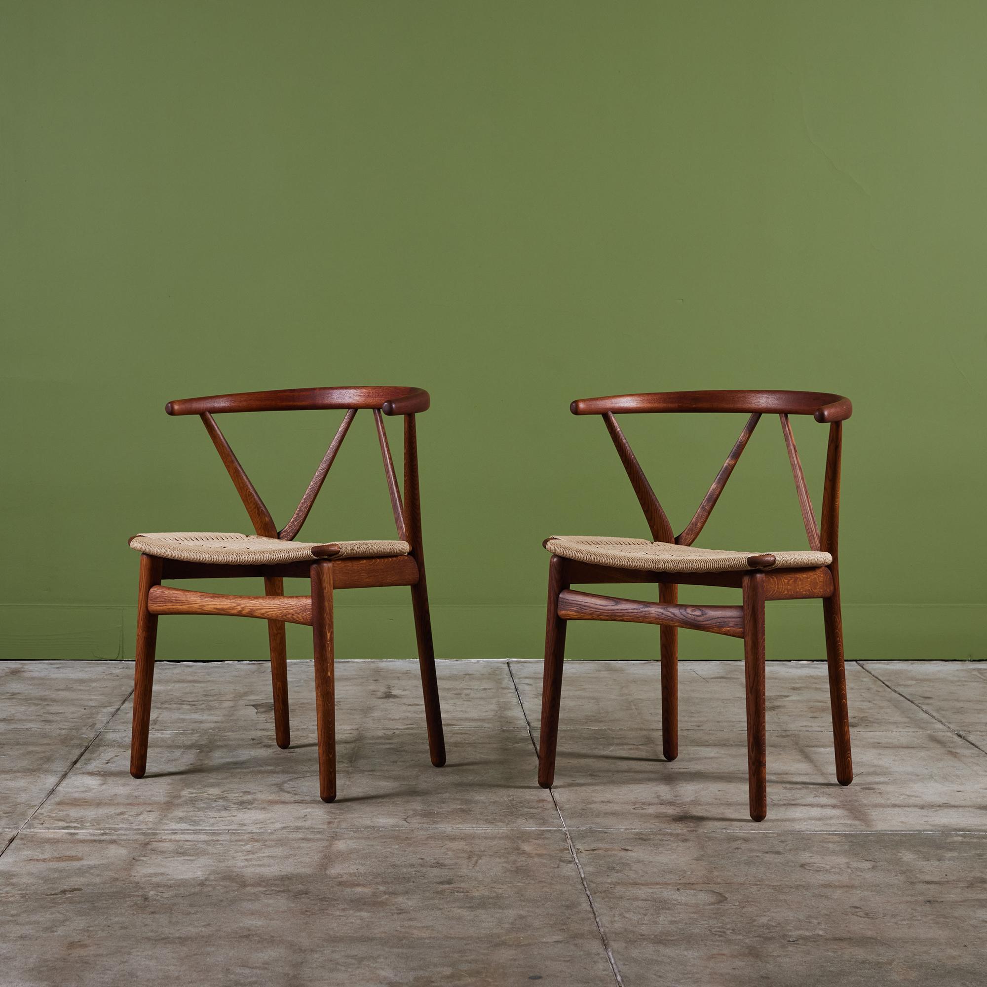 Henning Kjærnulf Model 255 Dining Chair for Bruno Hansen For Sale 1