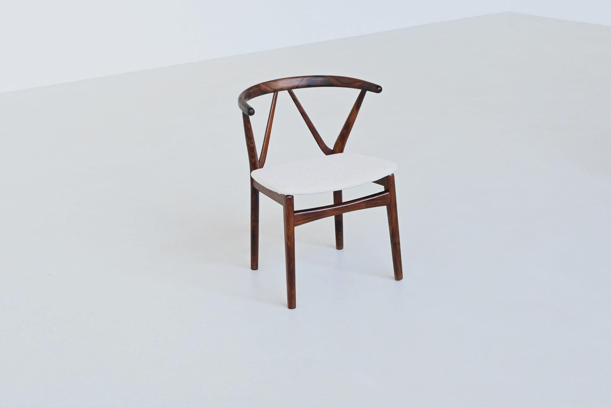 Henning Kjaernulf model #255 dining chairs in rosewood Bruno Hansen Denmark 1960 For Sale 6