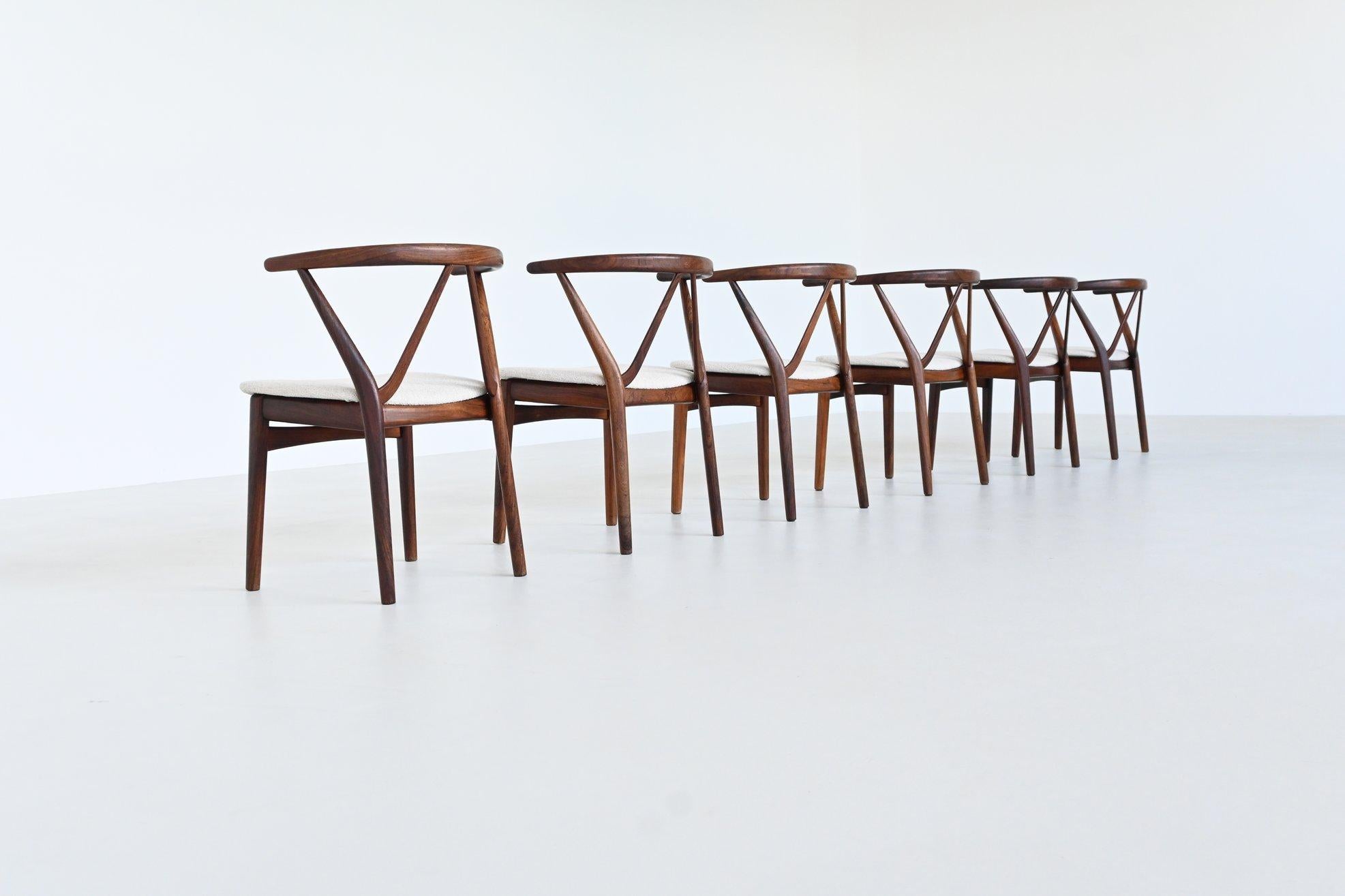 Henning Kjaernulf model #255 dining chairs in rosewood Bruno Hansen Denmark 1960 For Sale 1