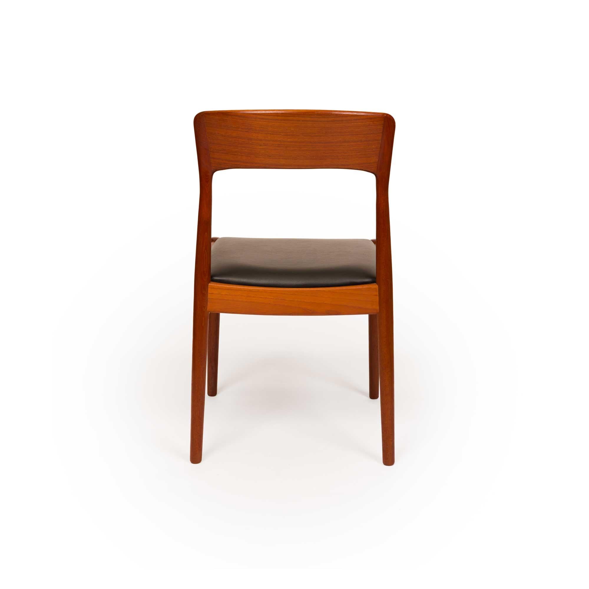 Leather Henning Kjaernulf Model 26 Dining Chairs for Korup Stolefabrik, 1960s Set of Six For Sale