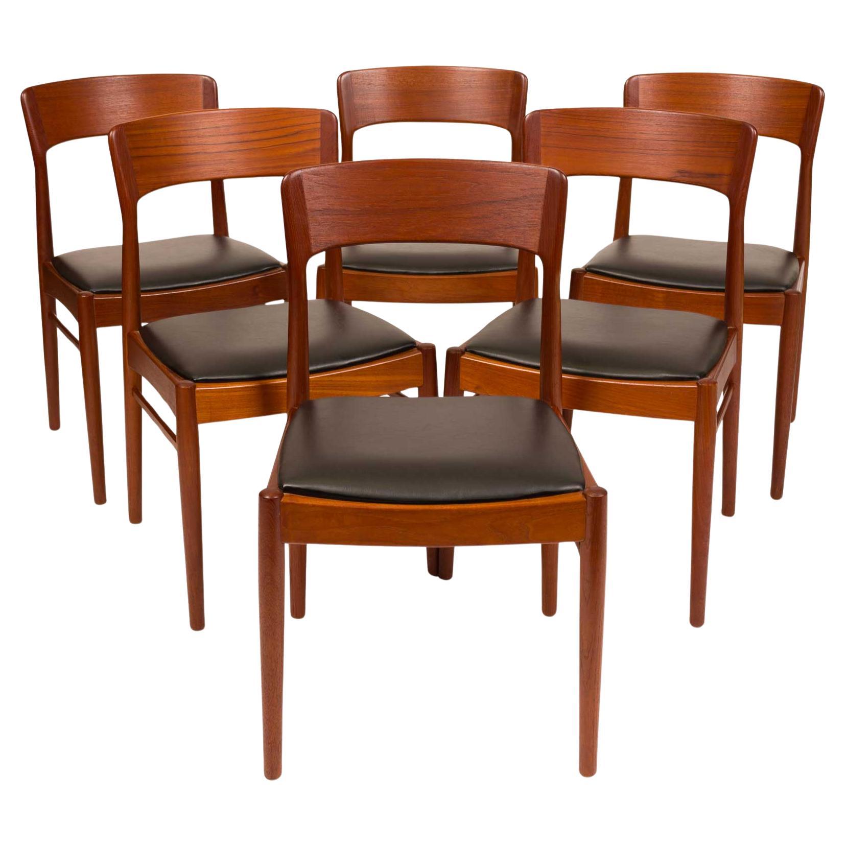 Henning Kjaernulf Model 26 Dining Chairs for Korup Stolefabrik, 1960s Set of Six For Sale