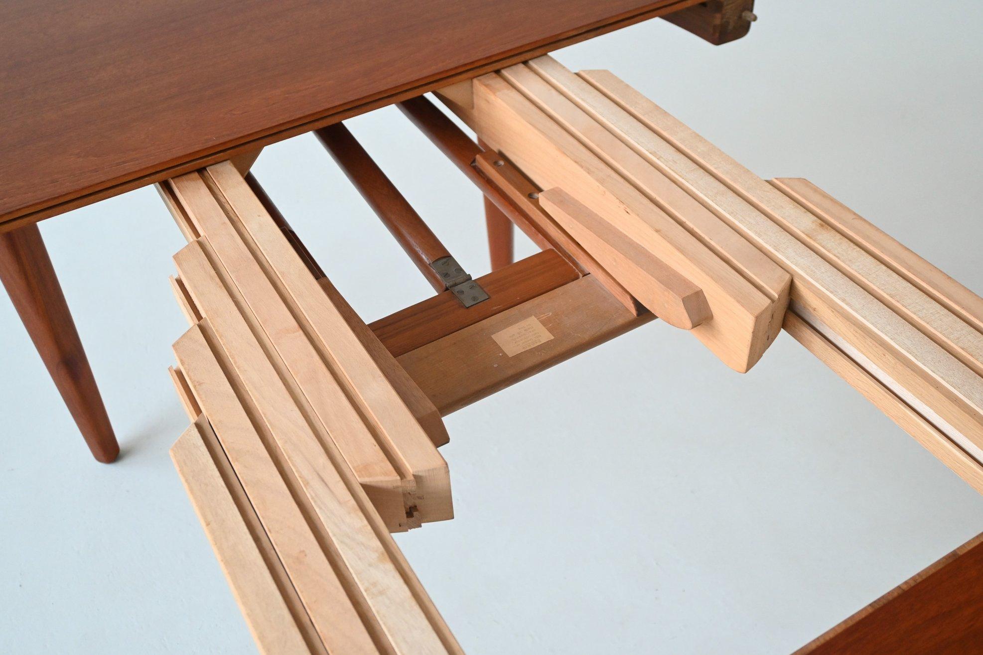 Henning Kjaernulf modelo 62 mesa de comedor teca Soro Stolefabrik Dinamarca 1958 en venta 5