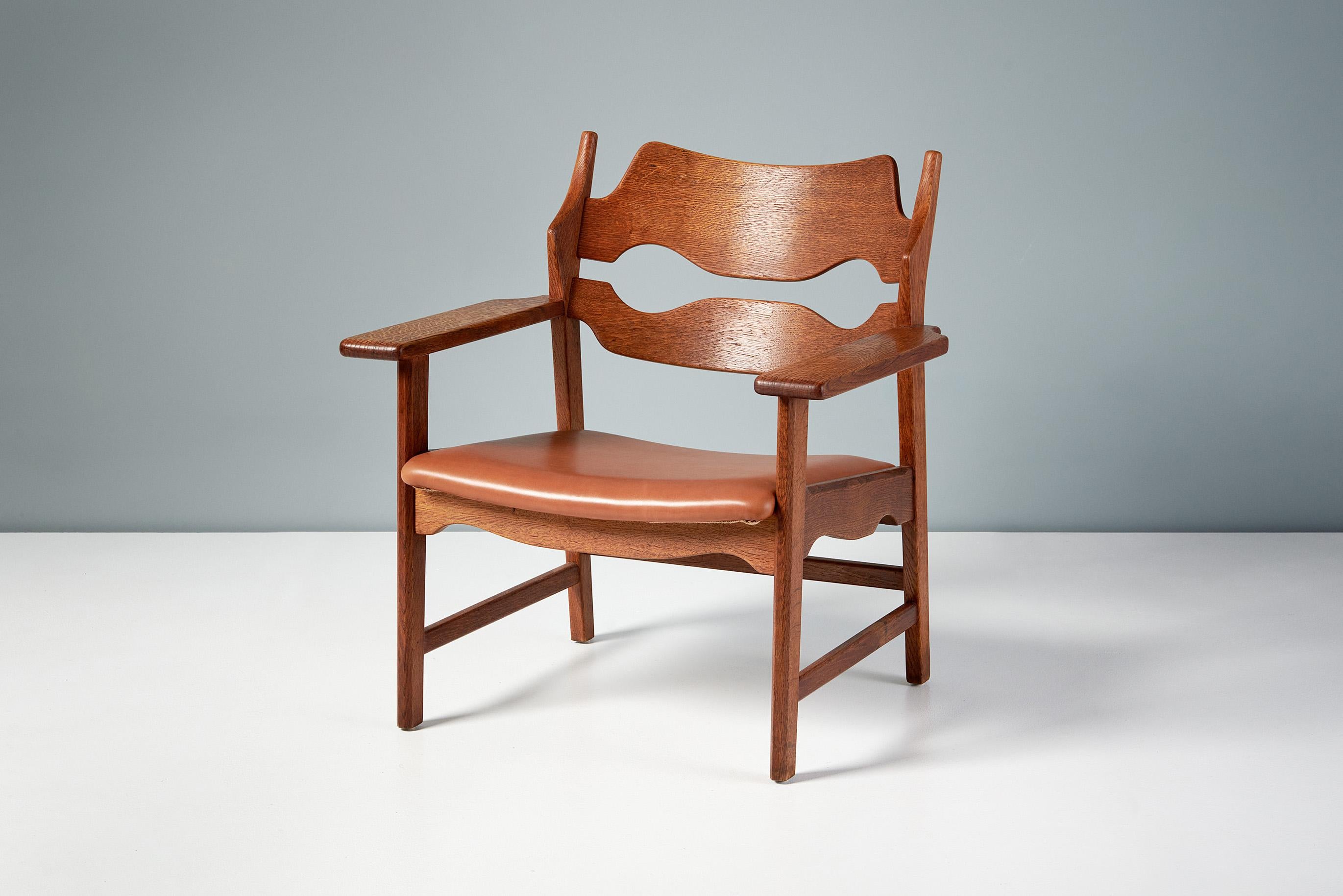Milieu du XXe siècle Chaise à lame rasoir en chêne Henning Kjaernulf, années 1960 en vente