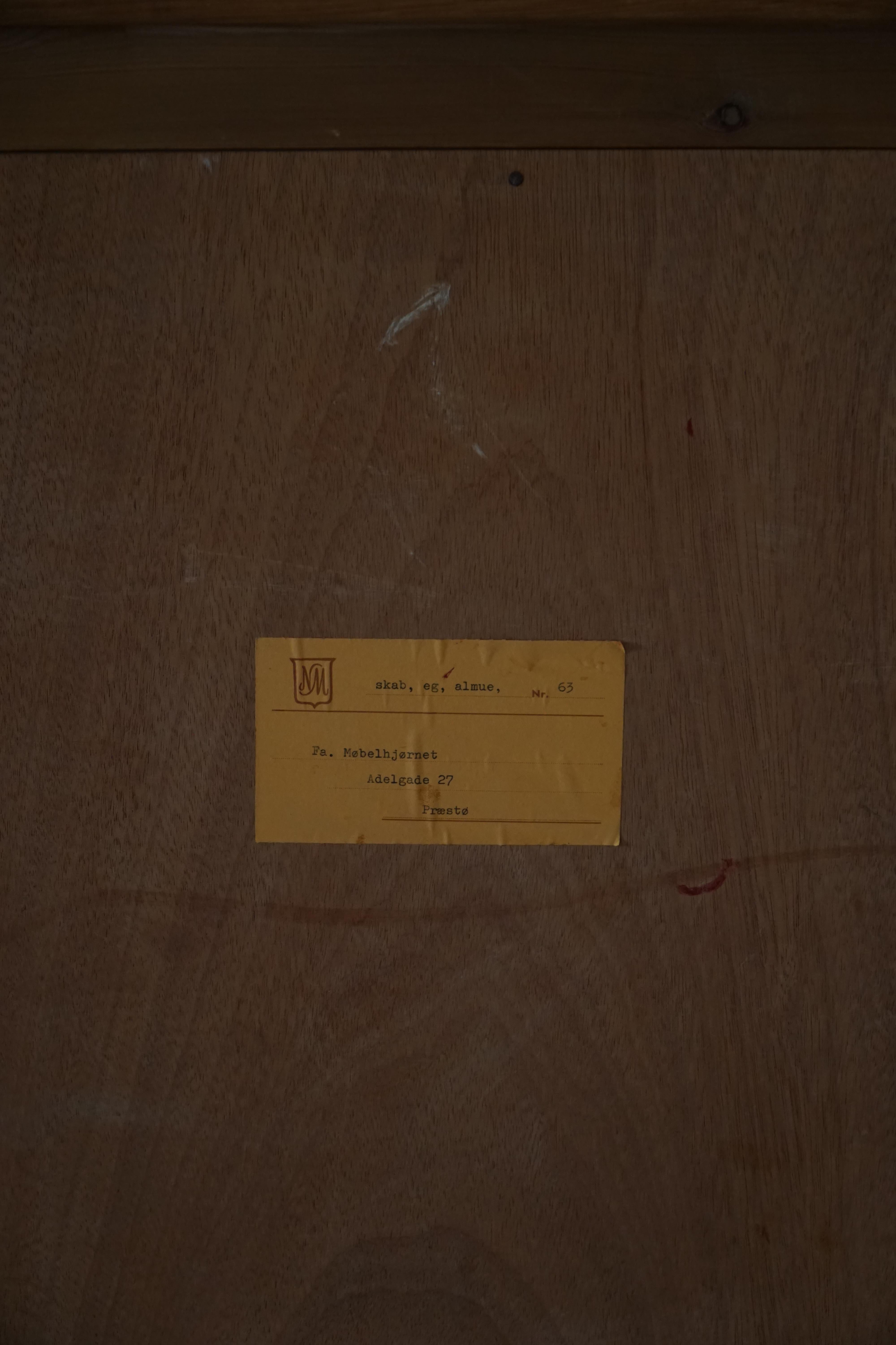 Henning Kjærnulf, Credenza in Oak, metà secolo danese, Nyrup Møbelfabrik, 1960s in vendita 5