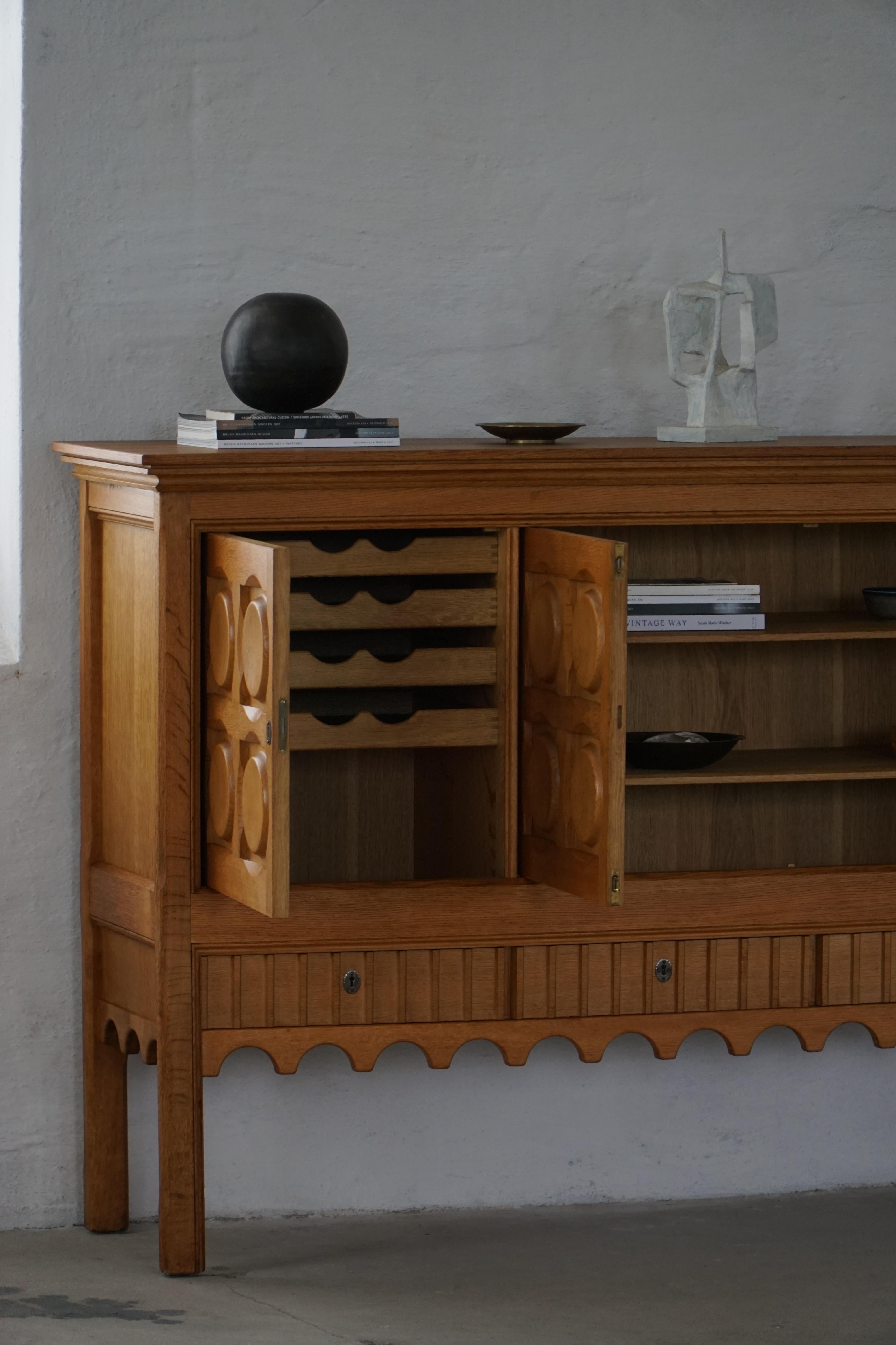 Henning Kjærnulf, Credenza in Oak, metà secolo danese, Nyrup Møbelfabrik, 1960s in vendita 8