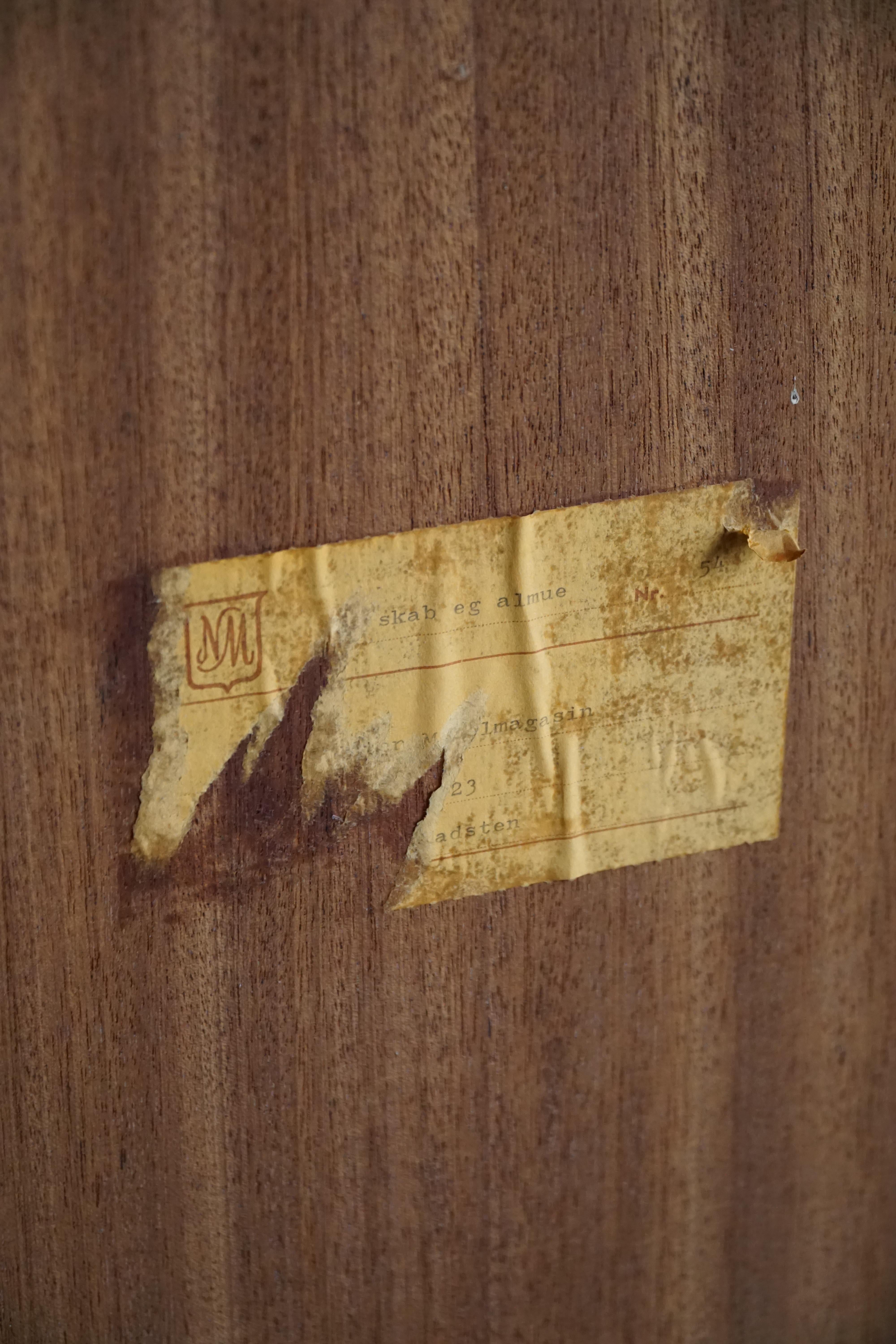 Henning Kjærnulf, Credenza in Oak, metà secolo danese, Nyrup Møbelfabrik, 1960s in vendita 8