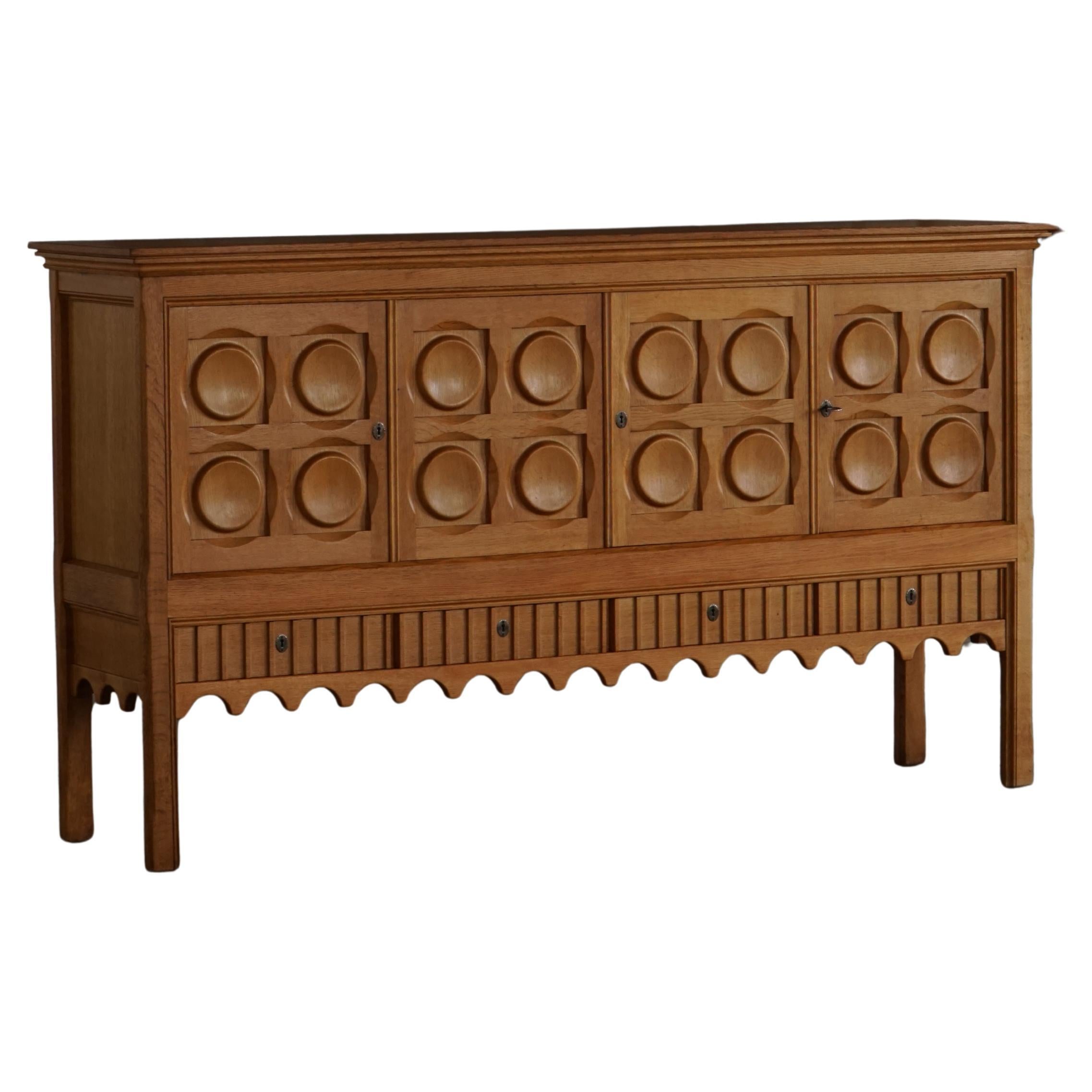 Henning Kjærnulf, Credenza in Oak, metà secolo danese, Nyrup Møbelfabrik, 1960s in vendita