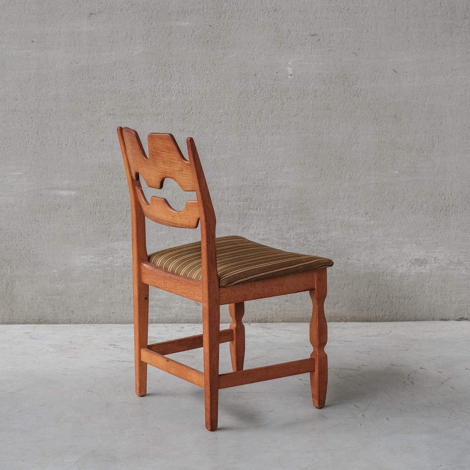 Henning Kjaernulf Razor Midcentury Danish Oak Dining Chairs '6' In Good Condition For Sale In London, GB