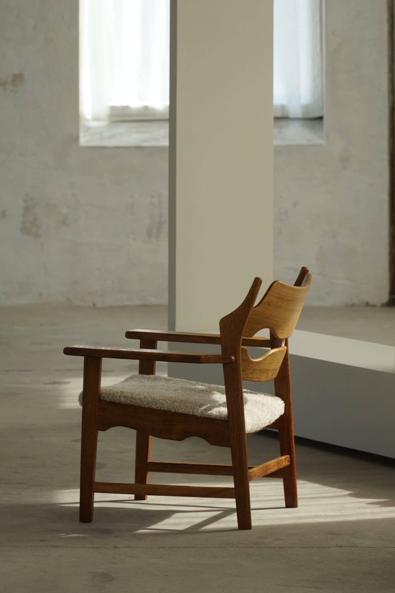 Mid-Century Modern Henning Kjærnulf, Chaises longues 