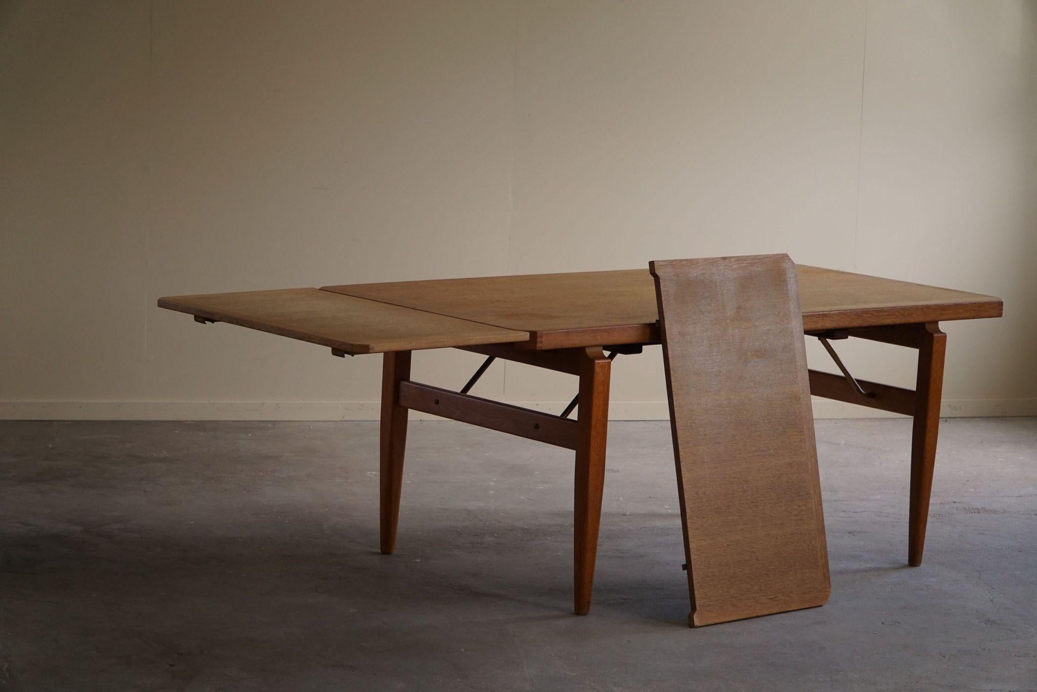 Henning Kjærnulf, Rectangular Dining Table in Oak, Danish Mid Century, 1960s In Good Condition In Odense, DK