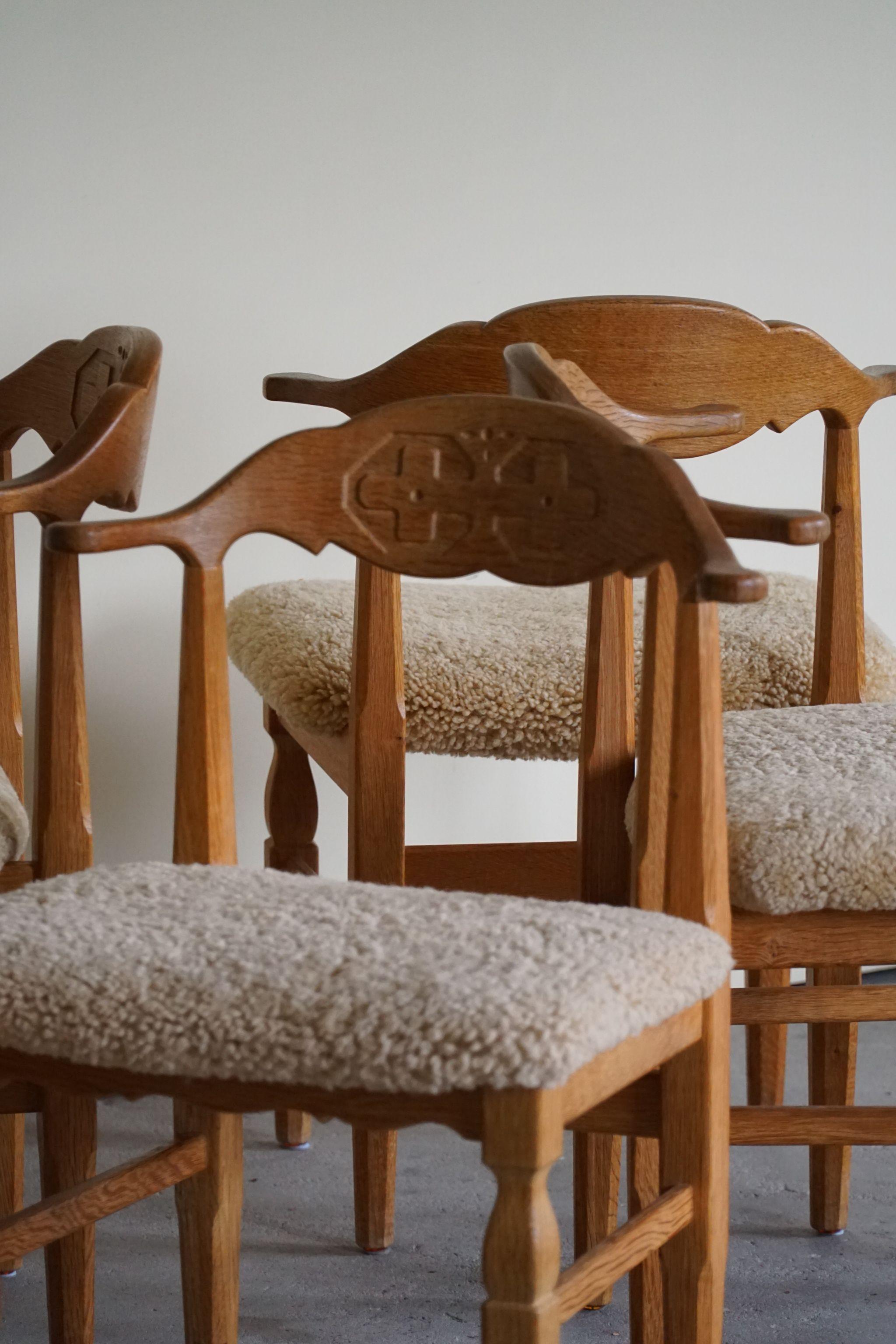Henning Kjærnulf, Set of 10 Dining Chairs, Reupholstered in Lambswool, 1960s 13