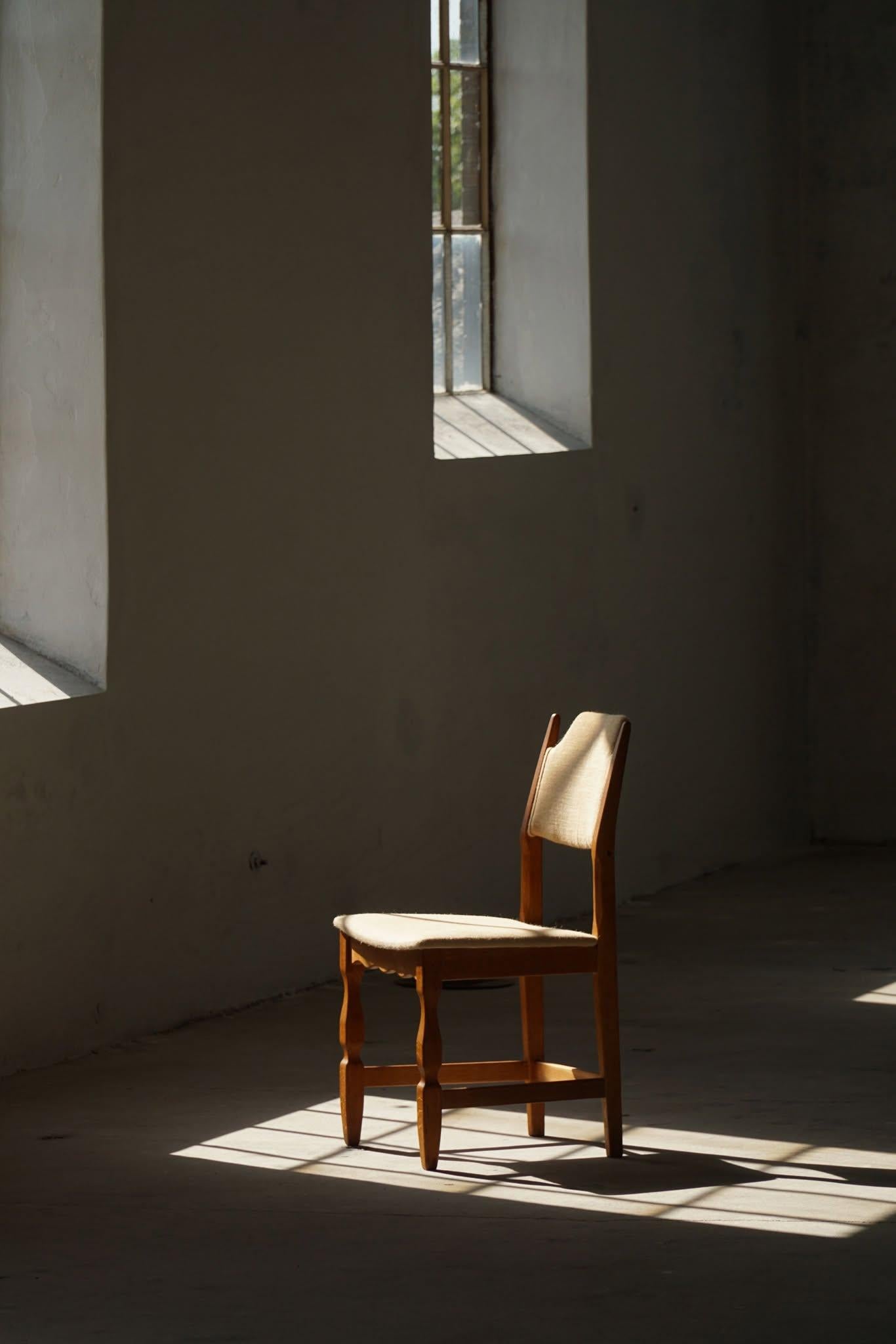 Henning Kjærnulf, Satz von 12 Stühlen, Eiche & Hessisch, Mid Century Modern, 1960er Jahre im Angebot 10