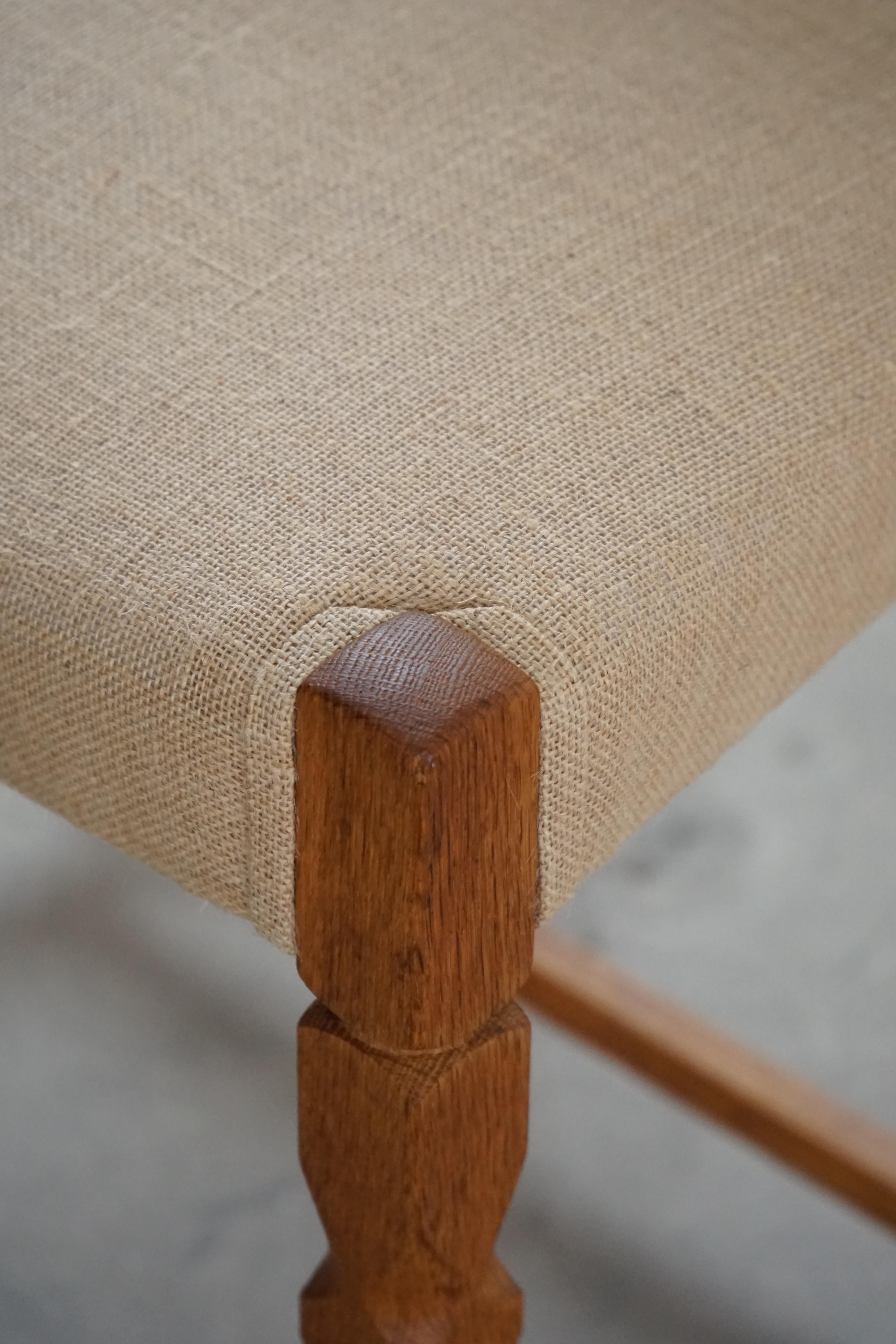 Henning Kjærnulf, Satz von 12 Stühlen, Eiche & Hessisch, Mid Century Modern, 1960er Jahre im Angebot 11