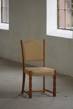 Henning Kjærnulf, ensemble de 12 chaises, Oak et Hessian, Mid Century Modernity, 1960s
