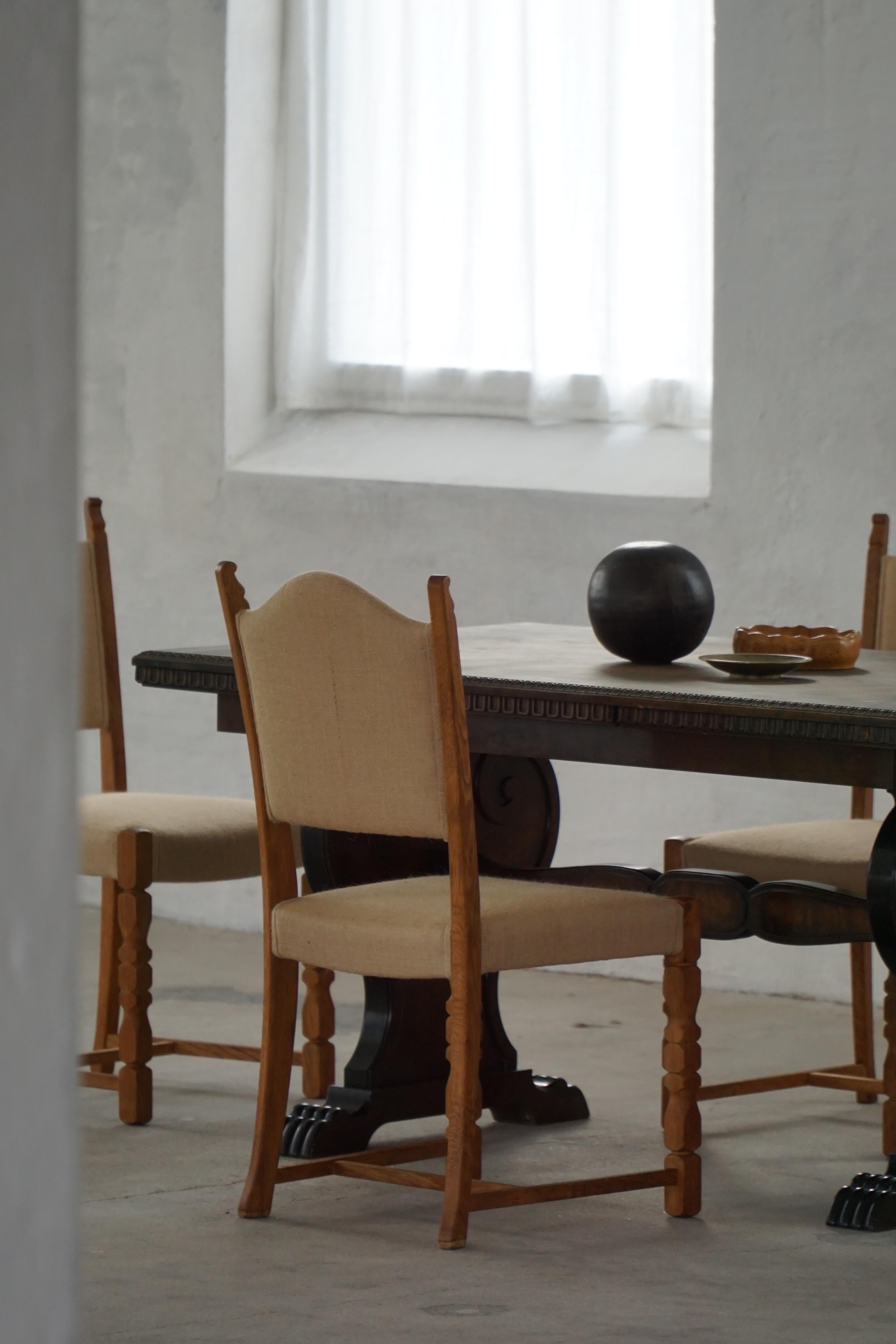 Henning Kjærnulf, Satz von 12 Stühlen, Eiche & Hessisch, Mid Century Modern, 1960er Jahre (Sackleinen) im Angebot