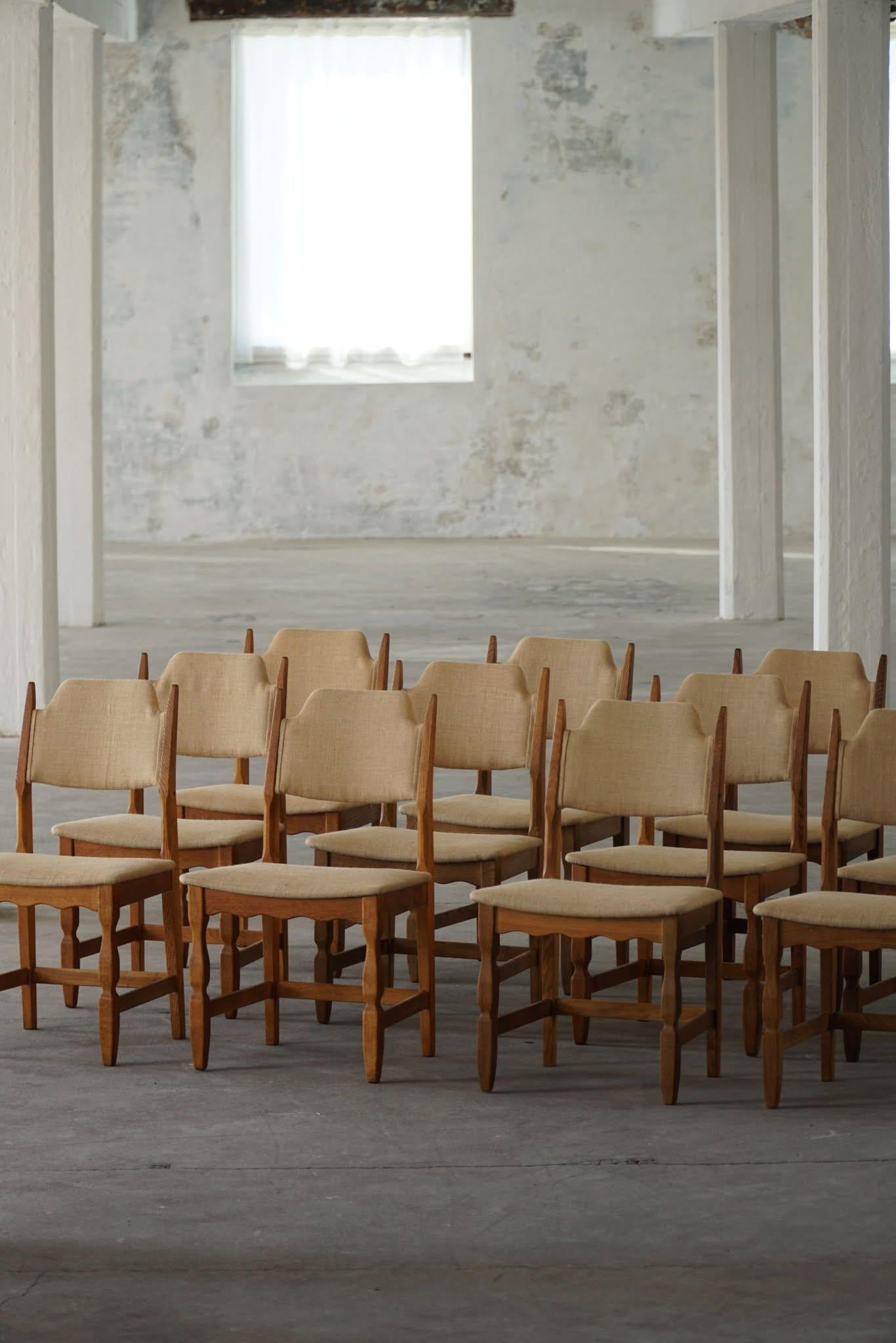 Henning Kjærnulf, Satz von 12 Stühlen, Eiche & Hessisch, Mid Century Modern, 1960er Jahre im Angebot 2
