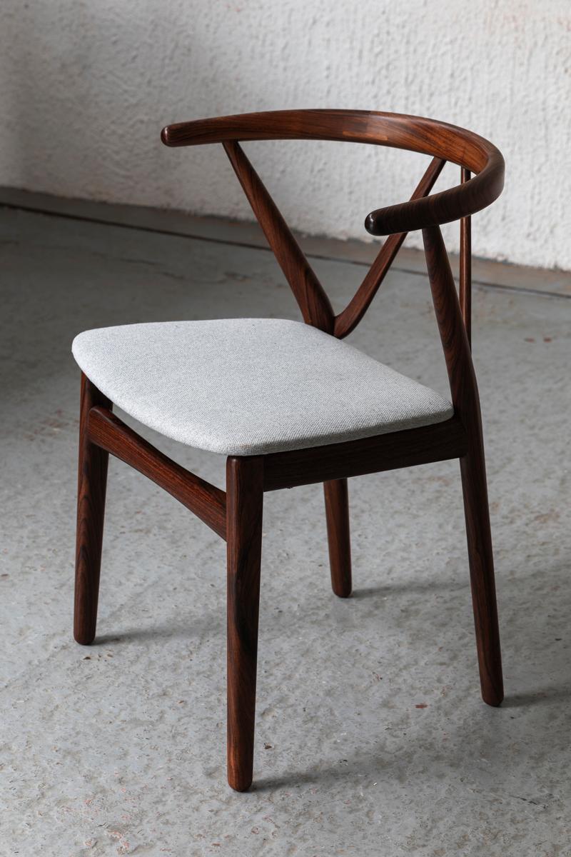 Henning Kjaernulf Set of 4 Dining Chairs ‘Model 225’ for Bruno Hansen, 1960s In Good Condition For Sale In Antwerpen, BE