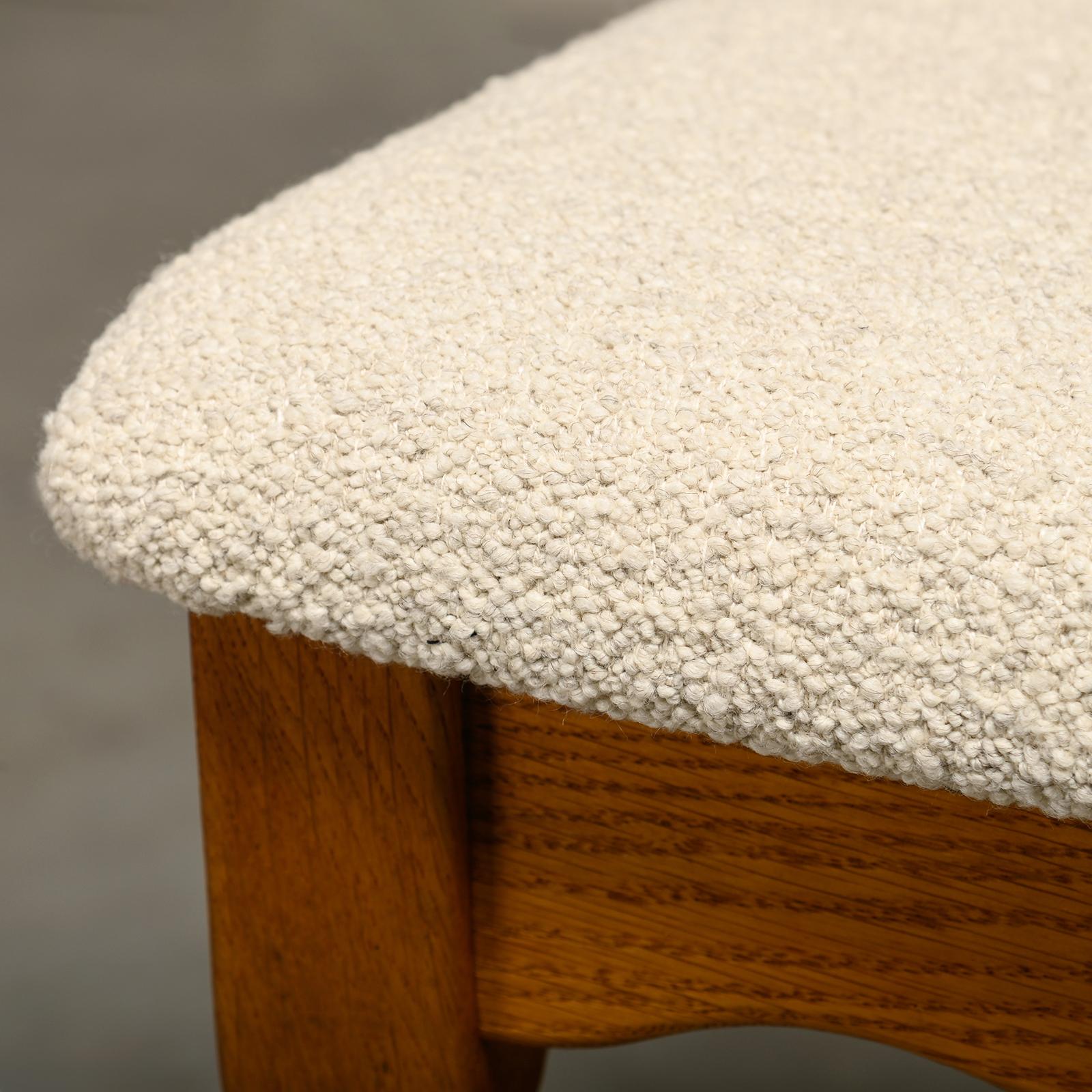 Henning Kjærnulf Set of 4 Razorblade Dining Chairs in Off-White Bouclé and Oak 3