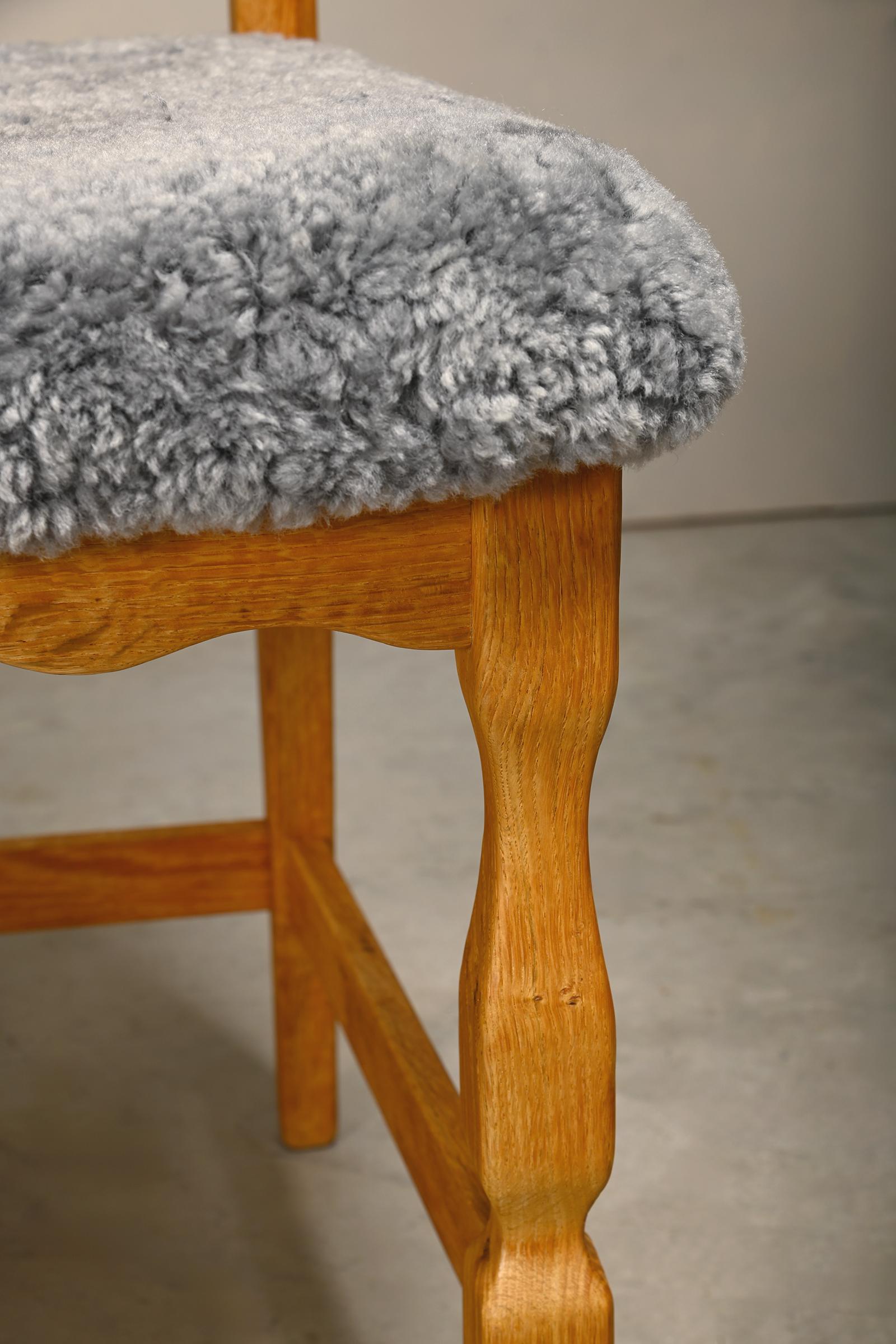 Henning Kjærnulf Satz von 6 Razorblade Esszimmerstühlen in Lambswool und OAK, 1960er Jahre im Angebot 5