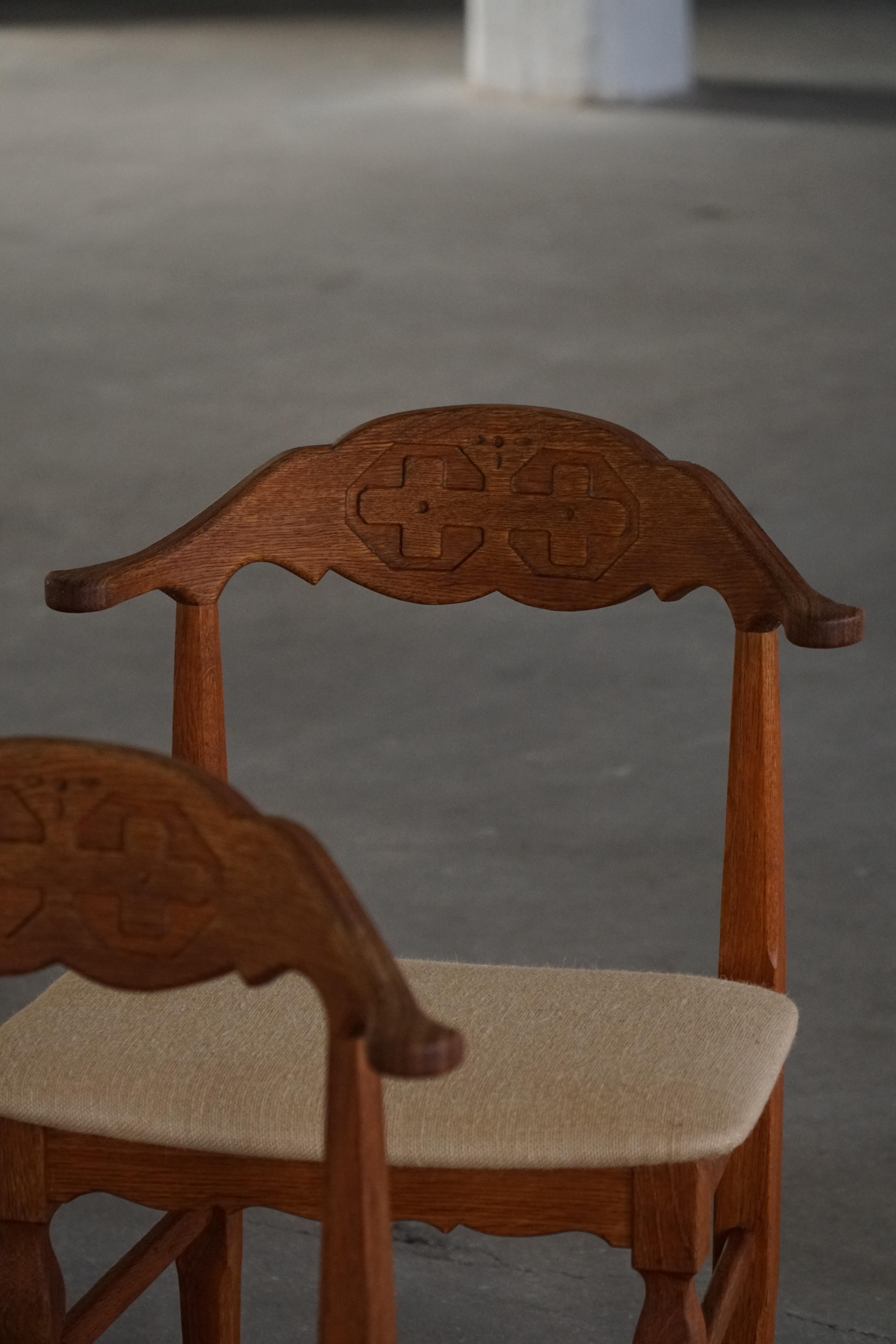 Danois #Henning Kjærnulf, ensemble de 8 chaises en Oak Oak et Hessian, milieu du siècle danois, années 1960 en vente