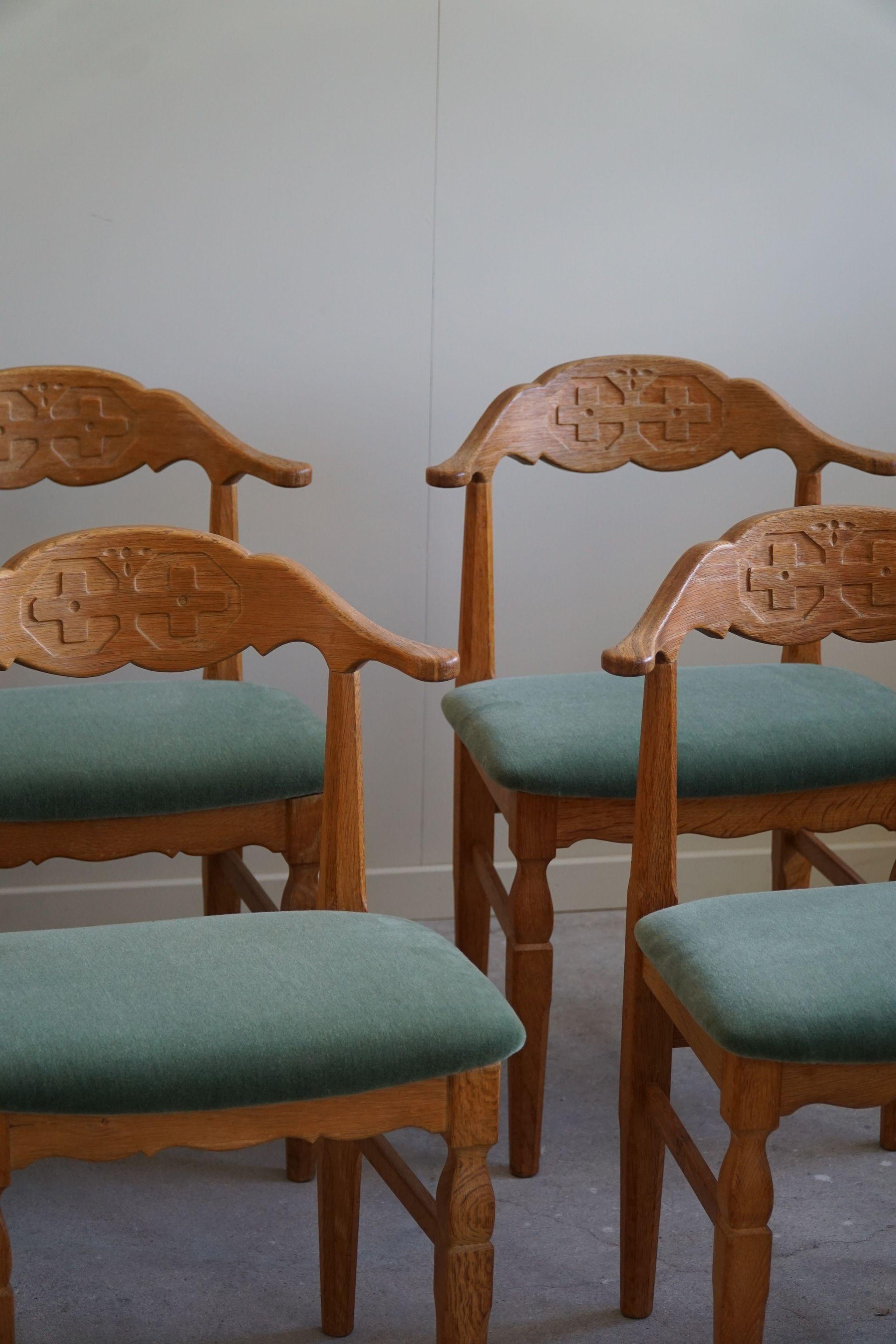 Baroque Henning Kjærnulf, Set of 8 Dining Chairs, Reupholstered in Green Mohair, 1960s