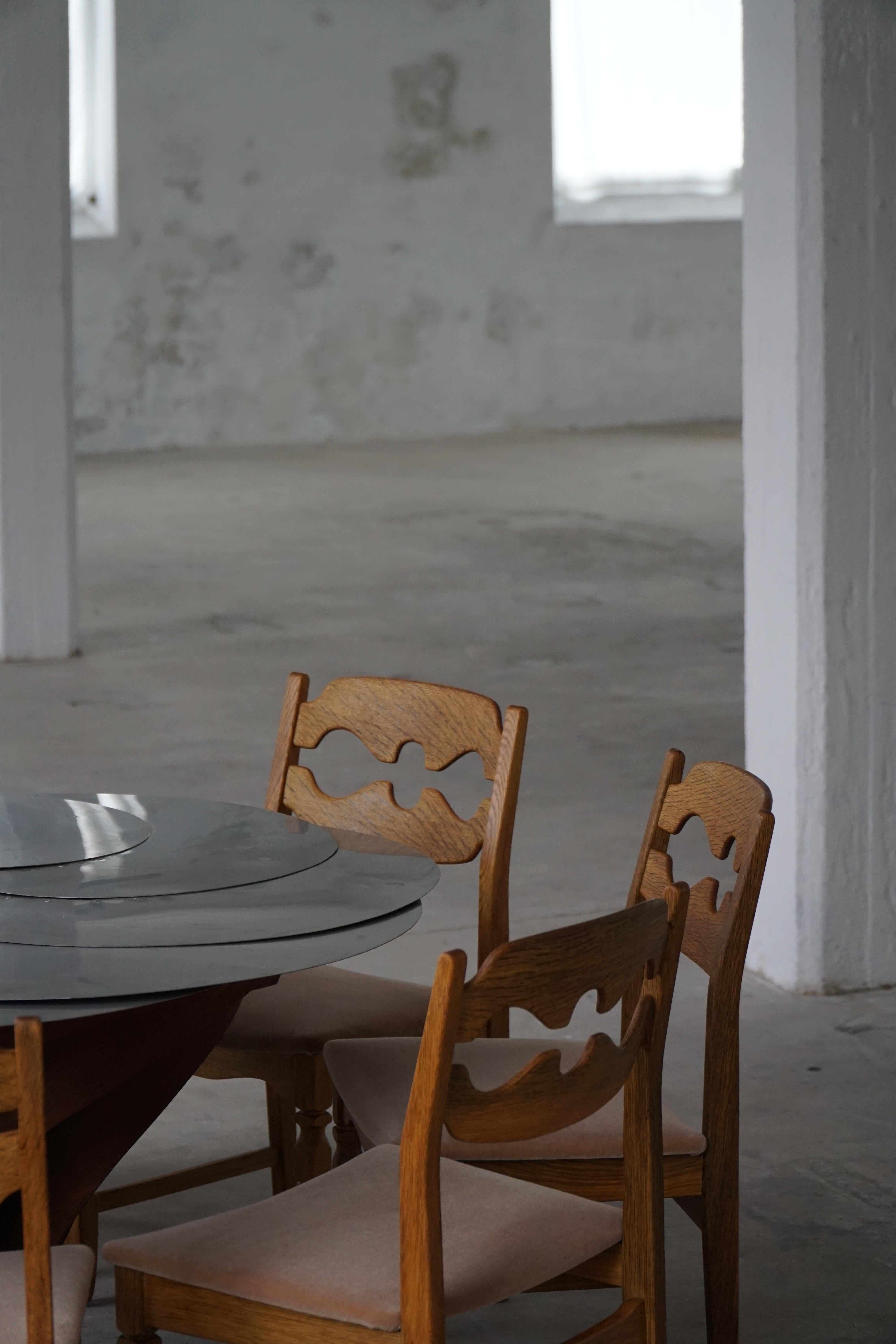 Henning Kjærnulf, Set of 8 “Razorblade” Dining Chairs in Oak and Mohair, 1960s For Sale 7