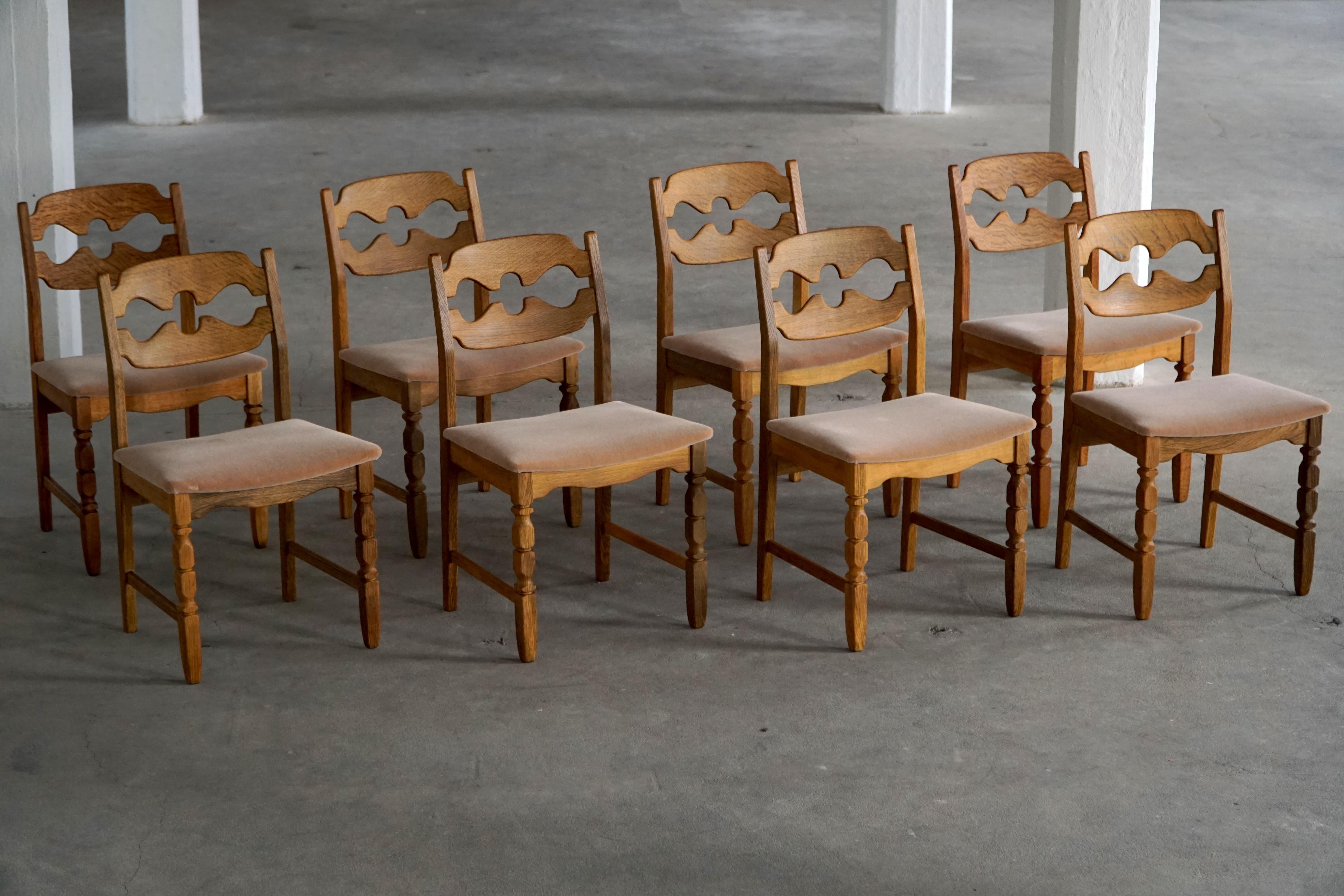 Henning Kjærnulf, Set of 8 “Razorblade” Dining Chairs in Oak and Mohair, 1960s For Sale 9