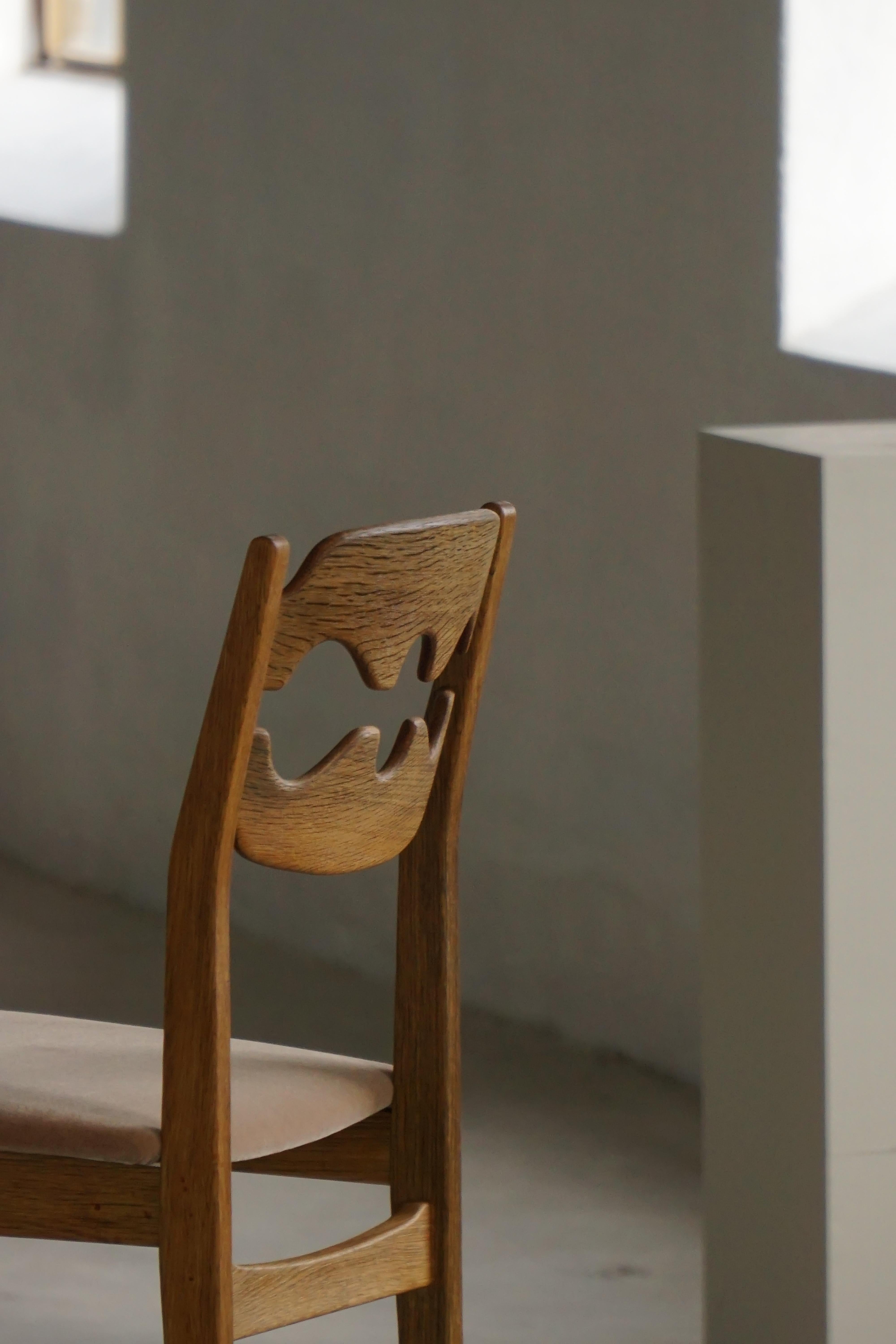 Danish Henning Kjærnulf, Set of 8 “Razorblade” Dining Chairs in Oak and Mohair, 1960s For Sale