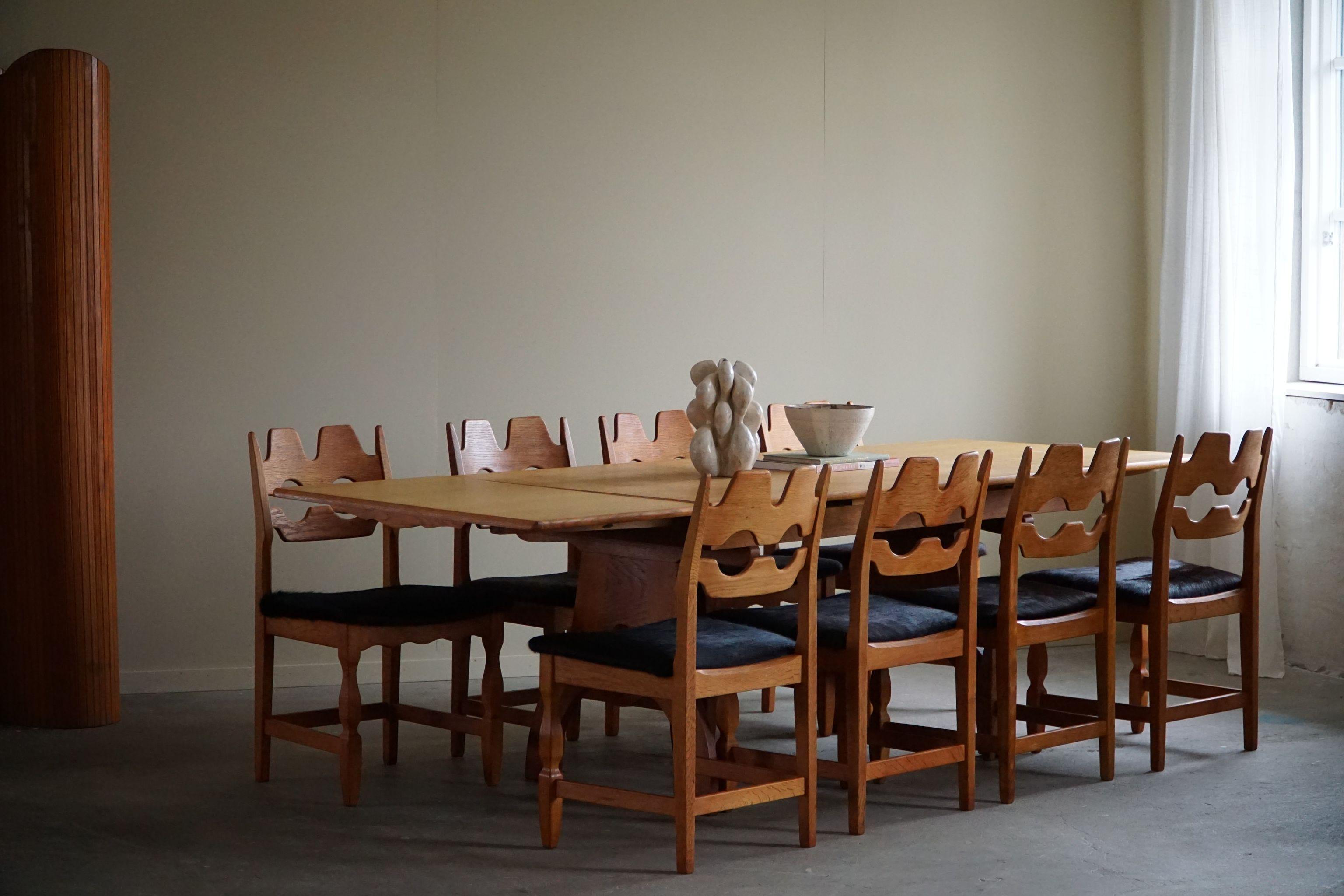 Mid-Century Modern Henning Kjærnulf, ensemble de 8 chaises de salle à manger 