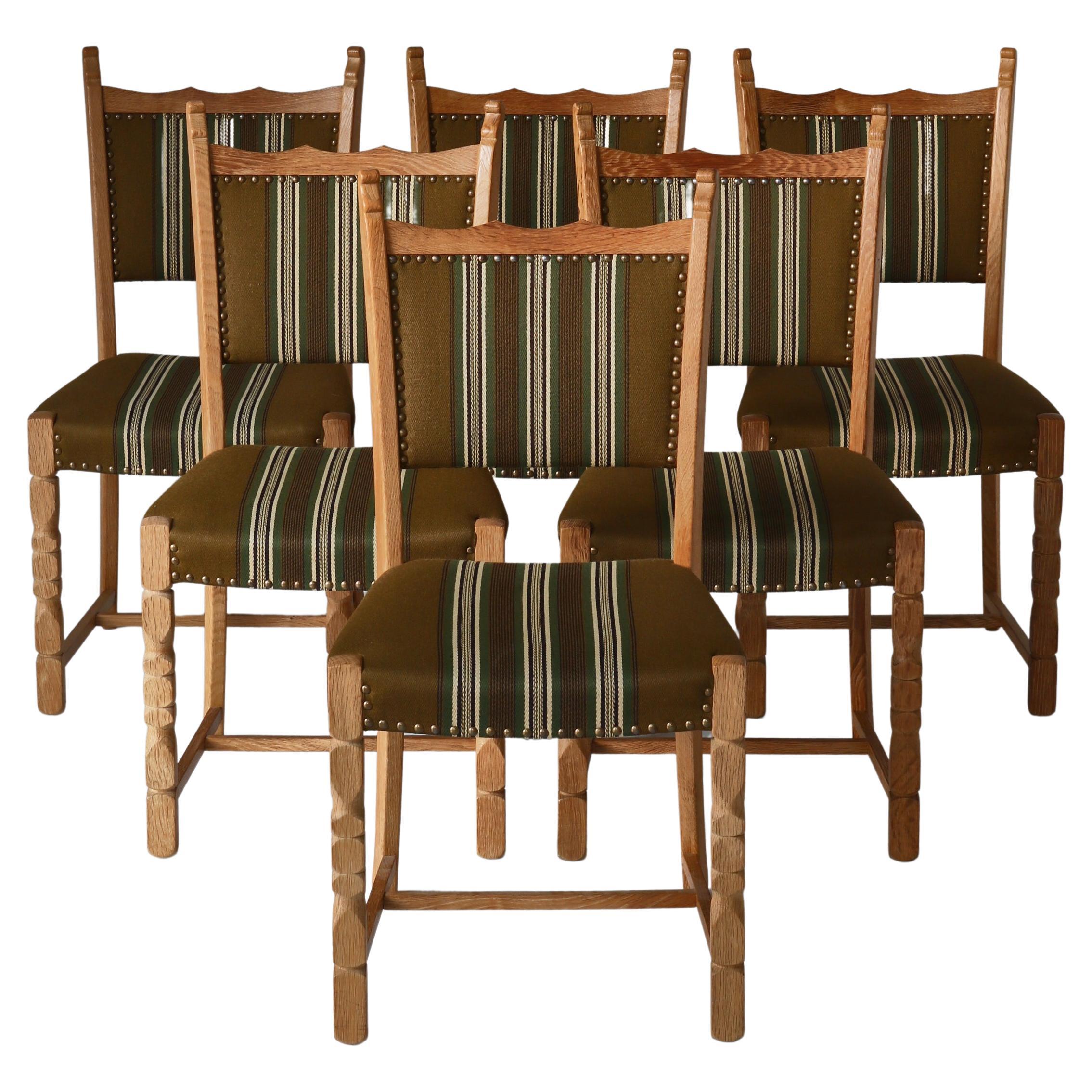 Ensemble de chaises de salle à manger Henning Kjærnulf en chêne et tissu de laine Olmerdug, années 1960 en vente