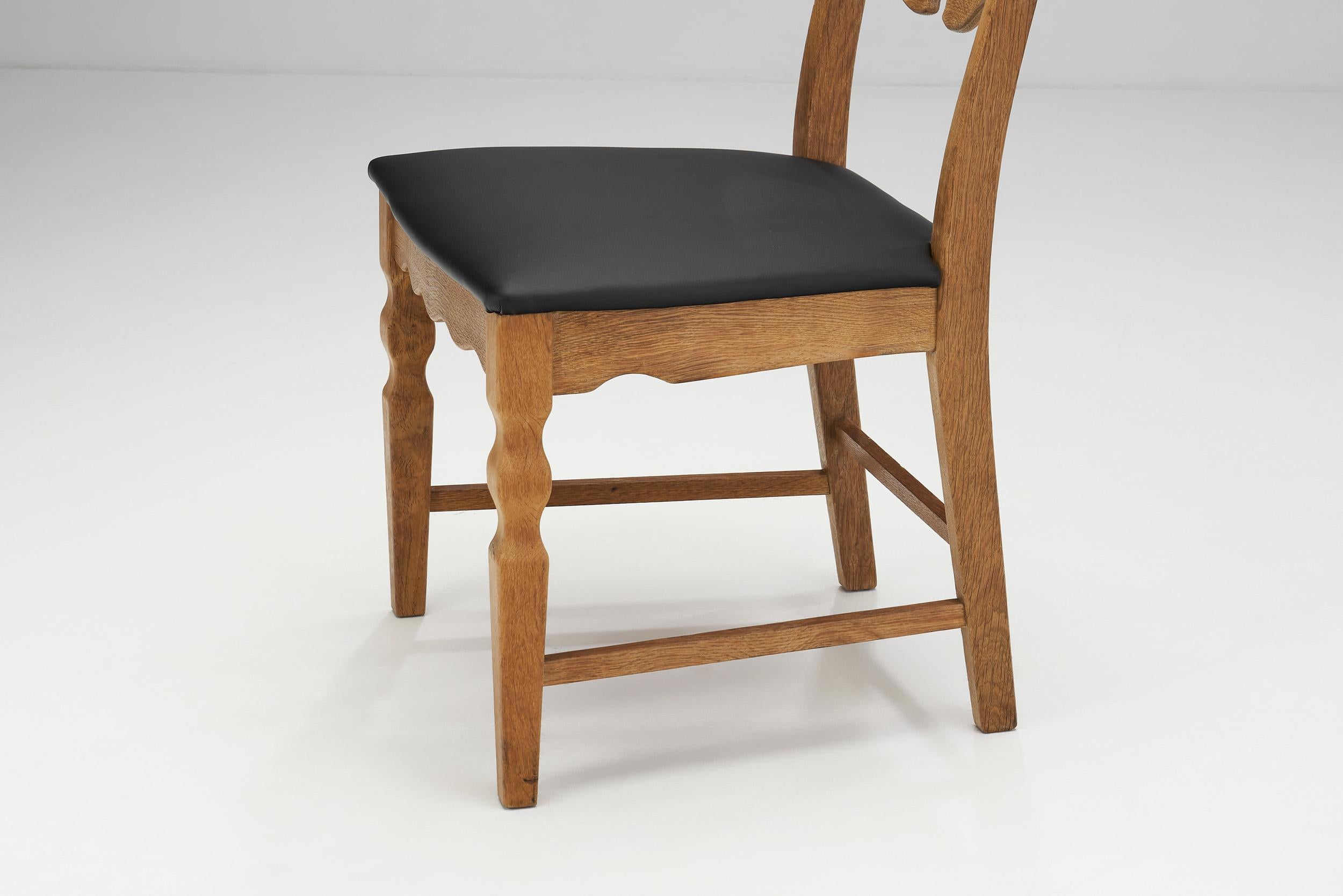Henning Kjærnulf Set of Six Oak Dining Chairs for EG Møbler, Denmark 1960s For Sale 1