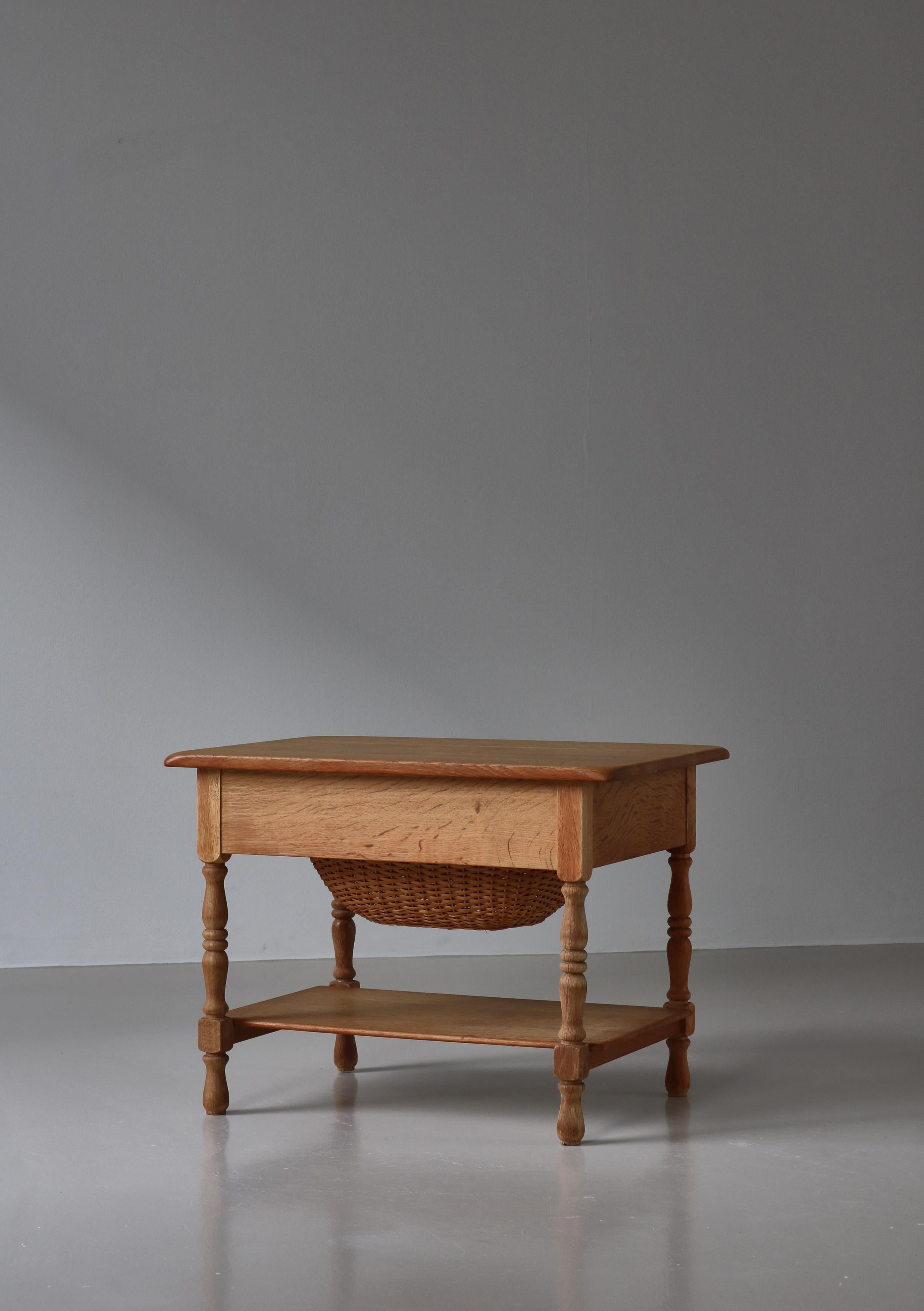 Henning Kjærnulf Knitting/ Sewing Table in Quartersawn Oakwood, Denmark, 1960s For Sale 4