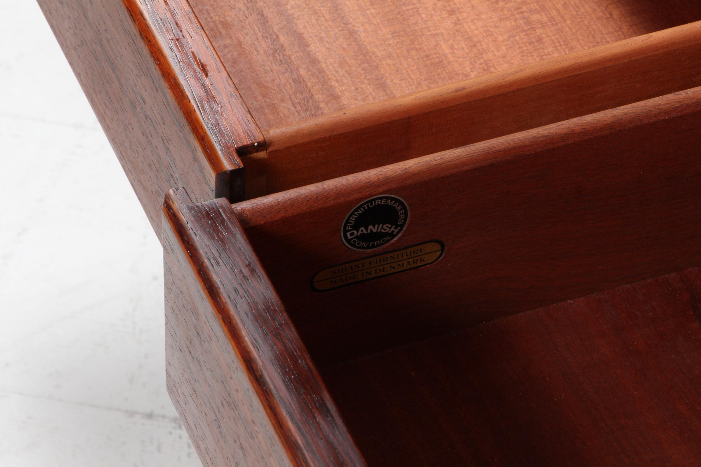 Credenza Henning Kjærnulf in palissandro. Danimarca anni '60 in vendita 4